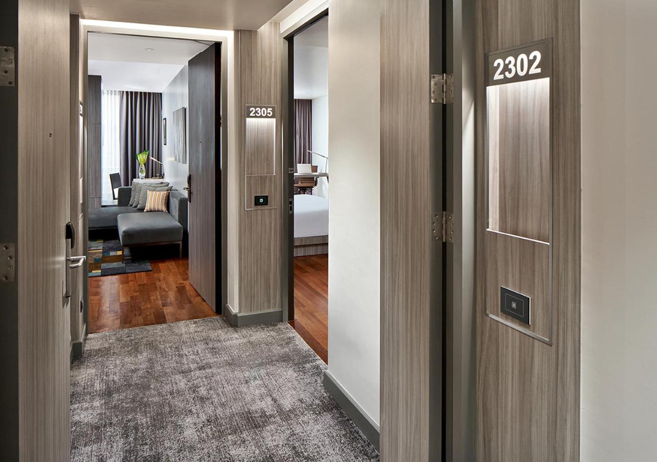 Three-Bedroom Family Apartment with Balcony