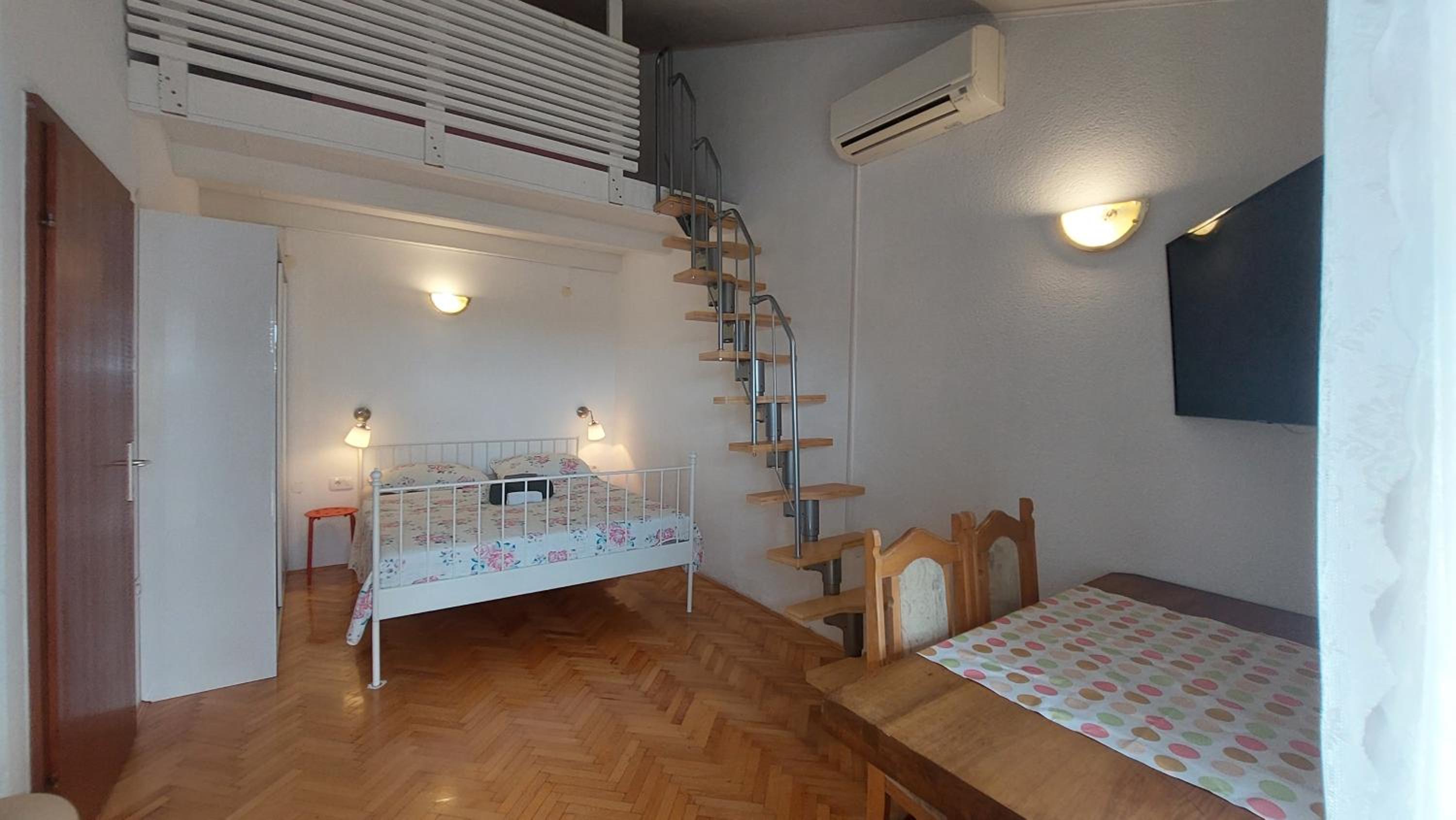 One-Bedroom Apartment with Terrace and Sea View