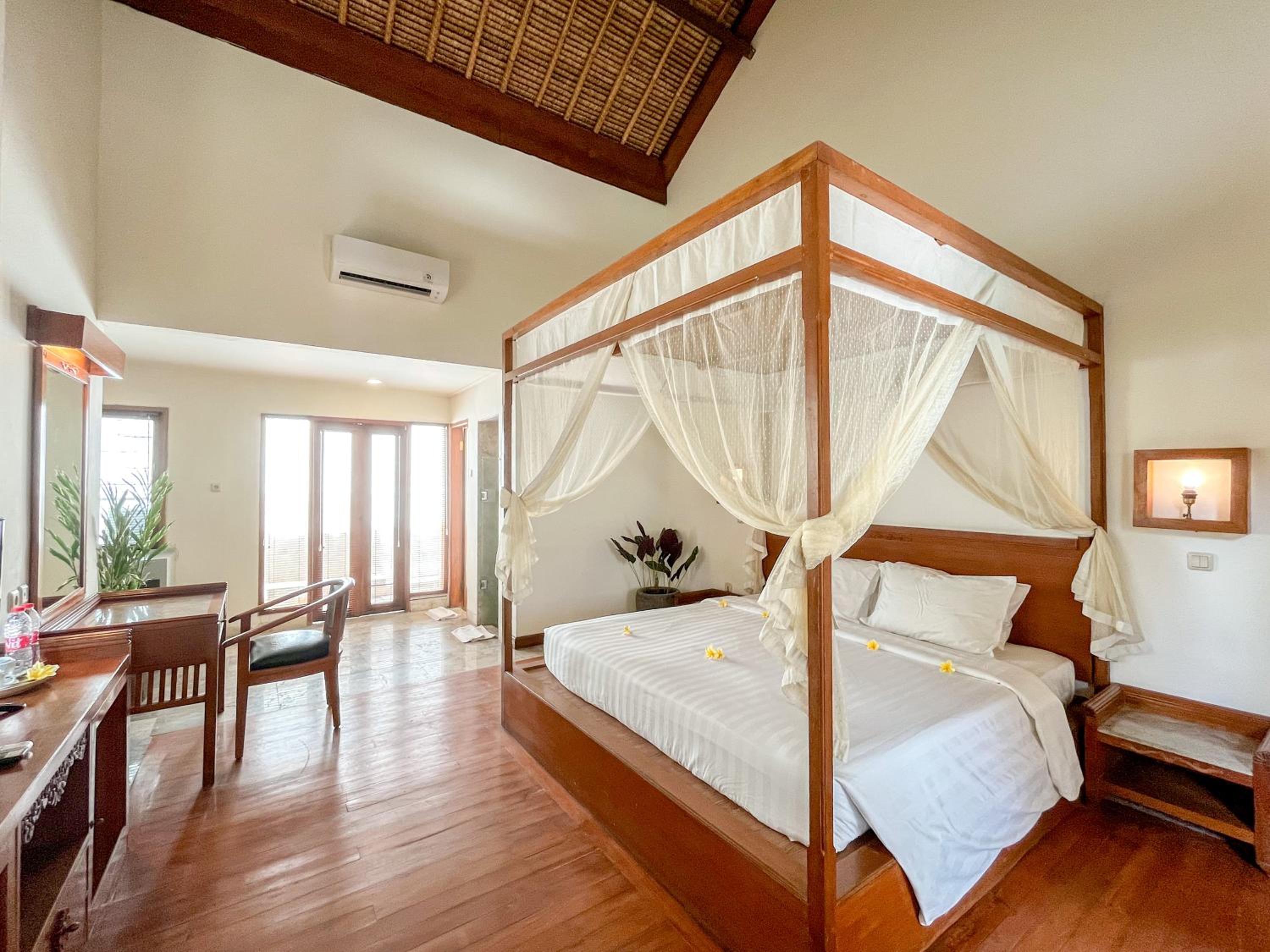 Suite with Private Pool - Photo 9