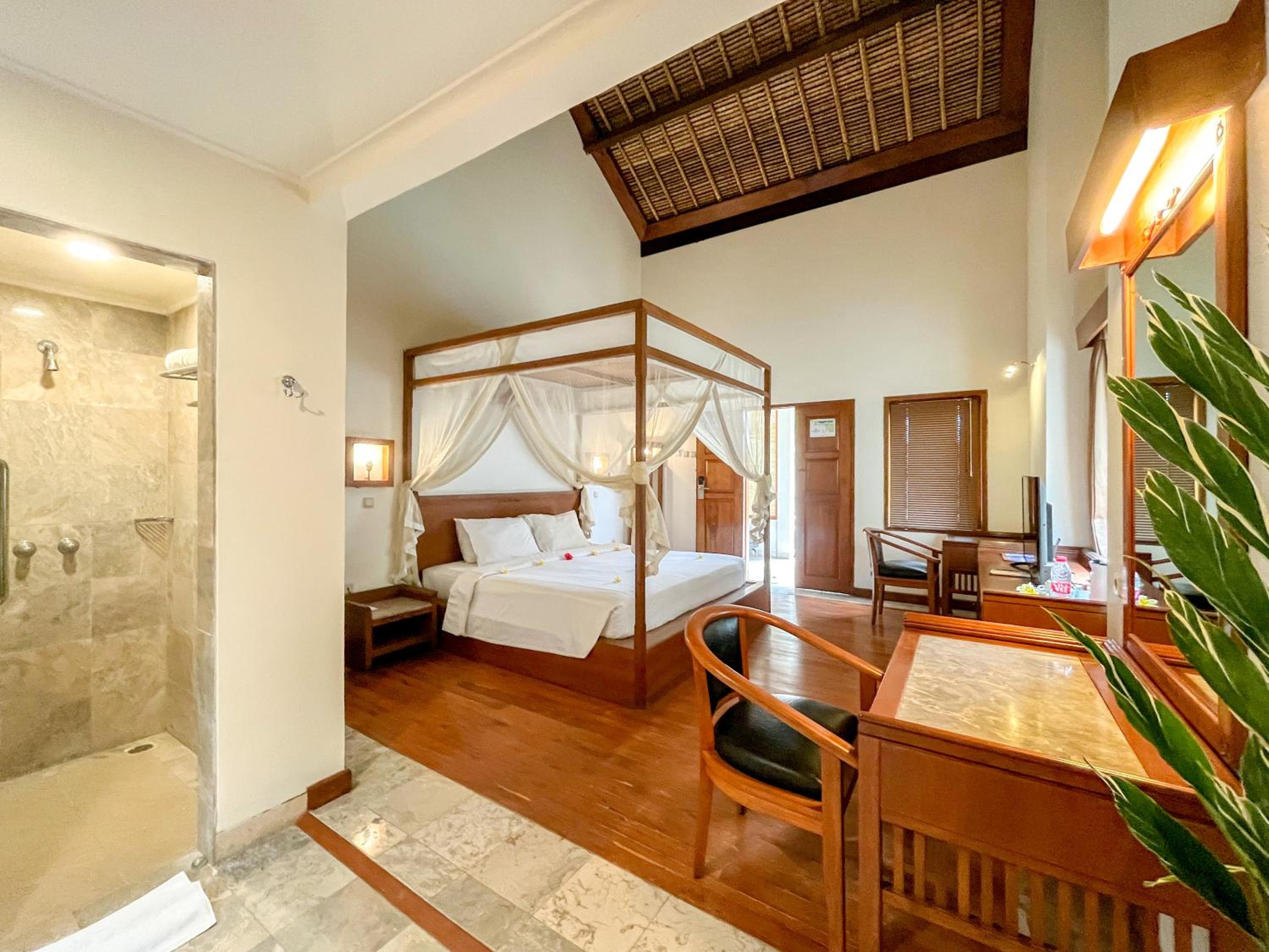 Suite with Private Pool - Photo 10