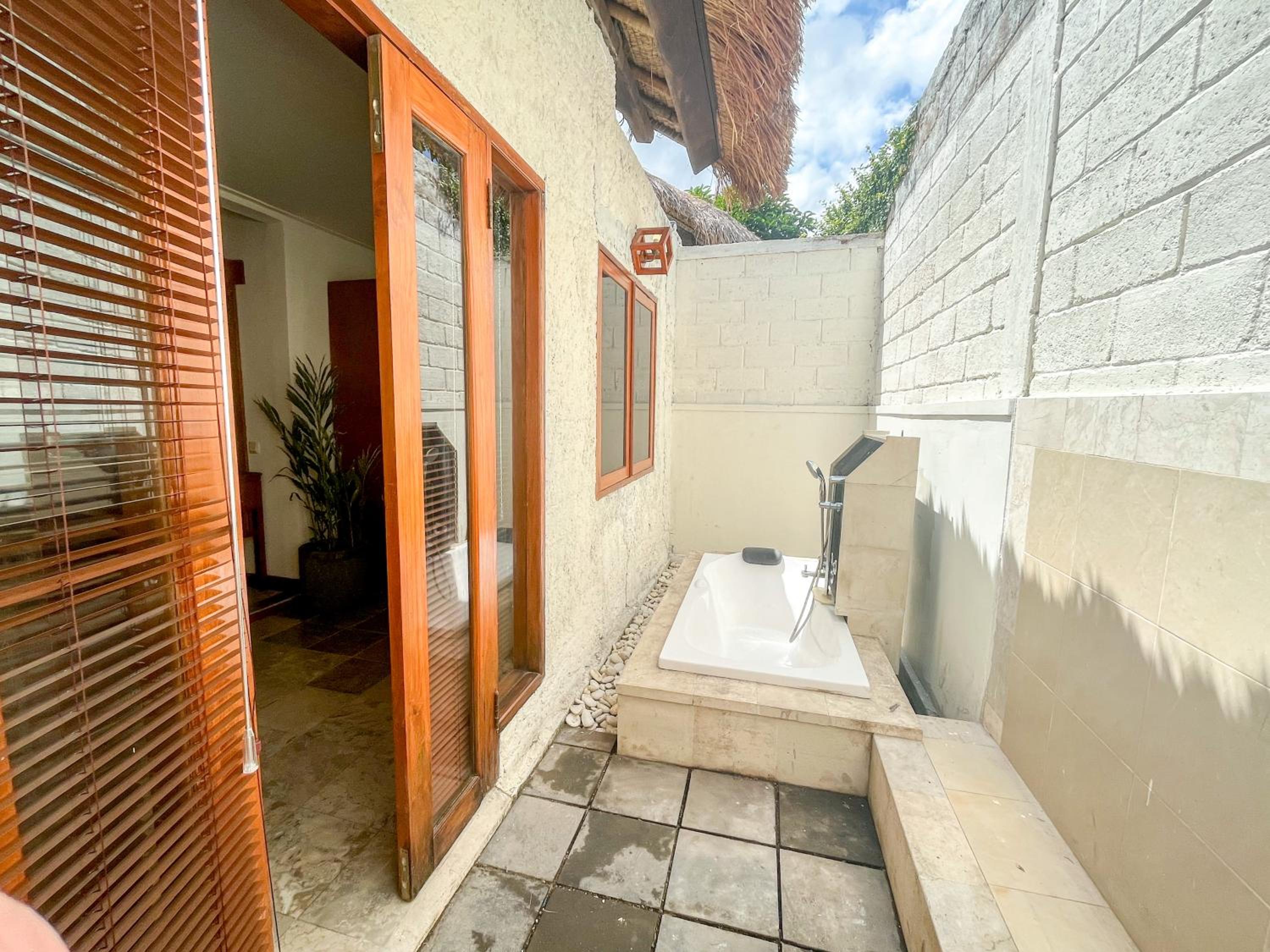 Suite with Private Pool - Photo 6