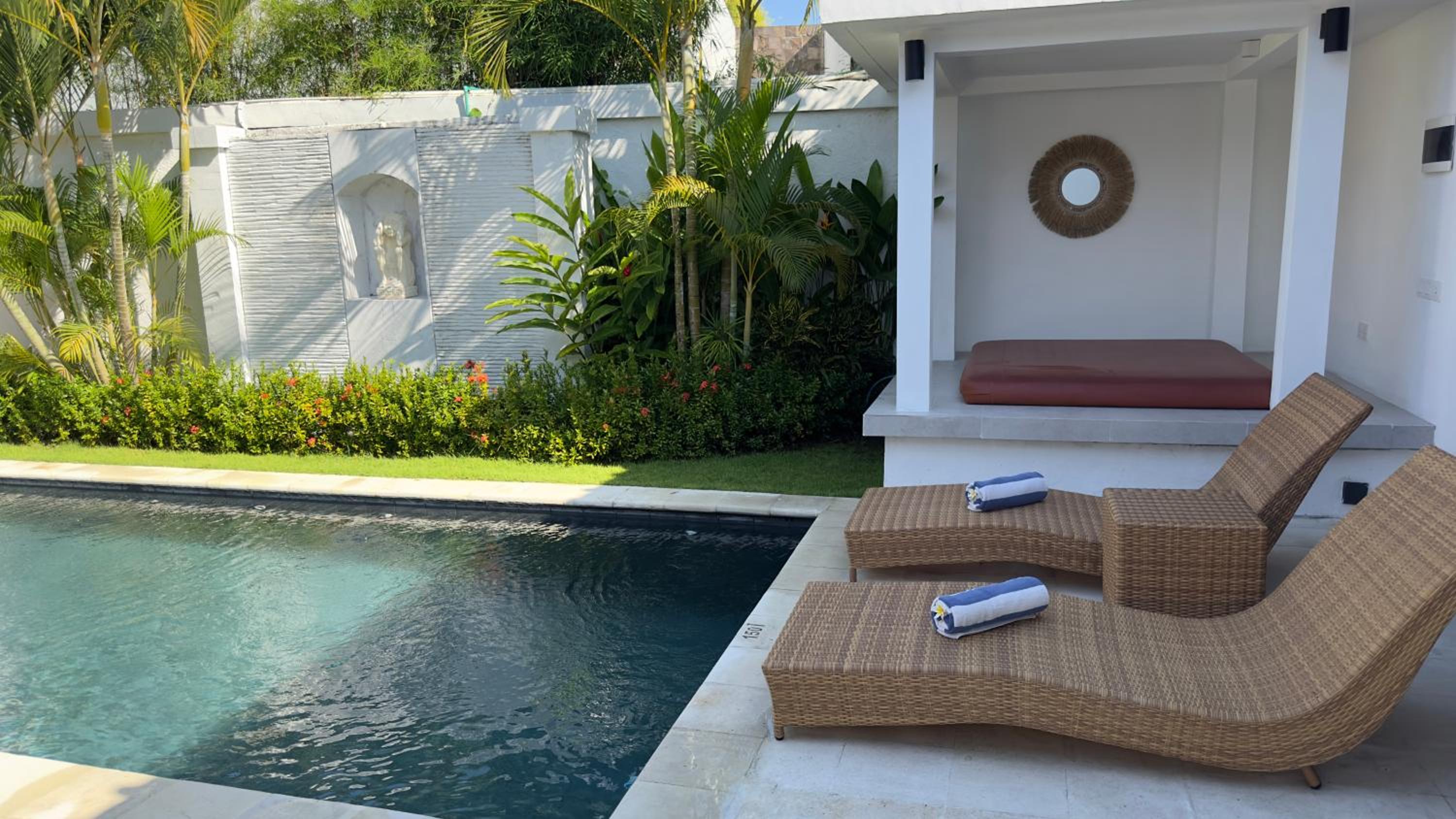 Two-Bedroom Villa - Photo 18