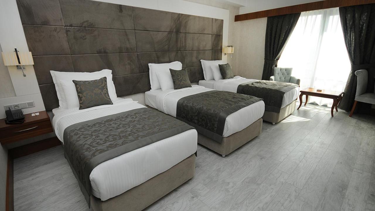 Standard Double or Twin Room - Photo 1