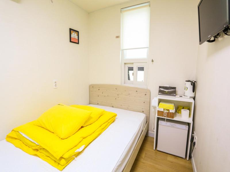 Double Room - Photo 6