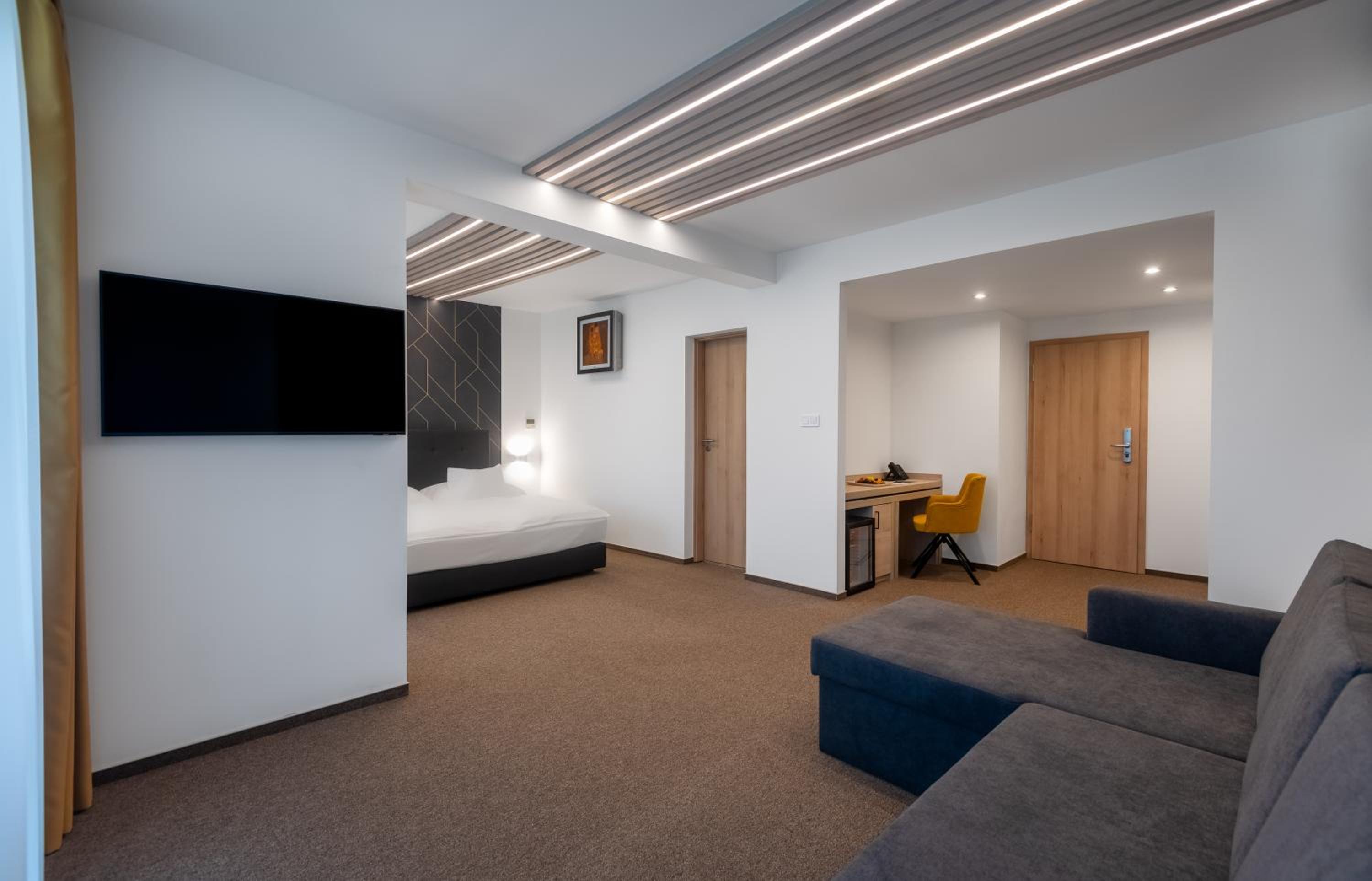 Suite with Balcony