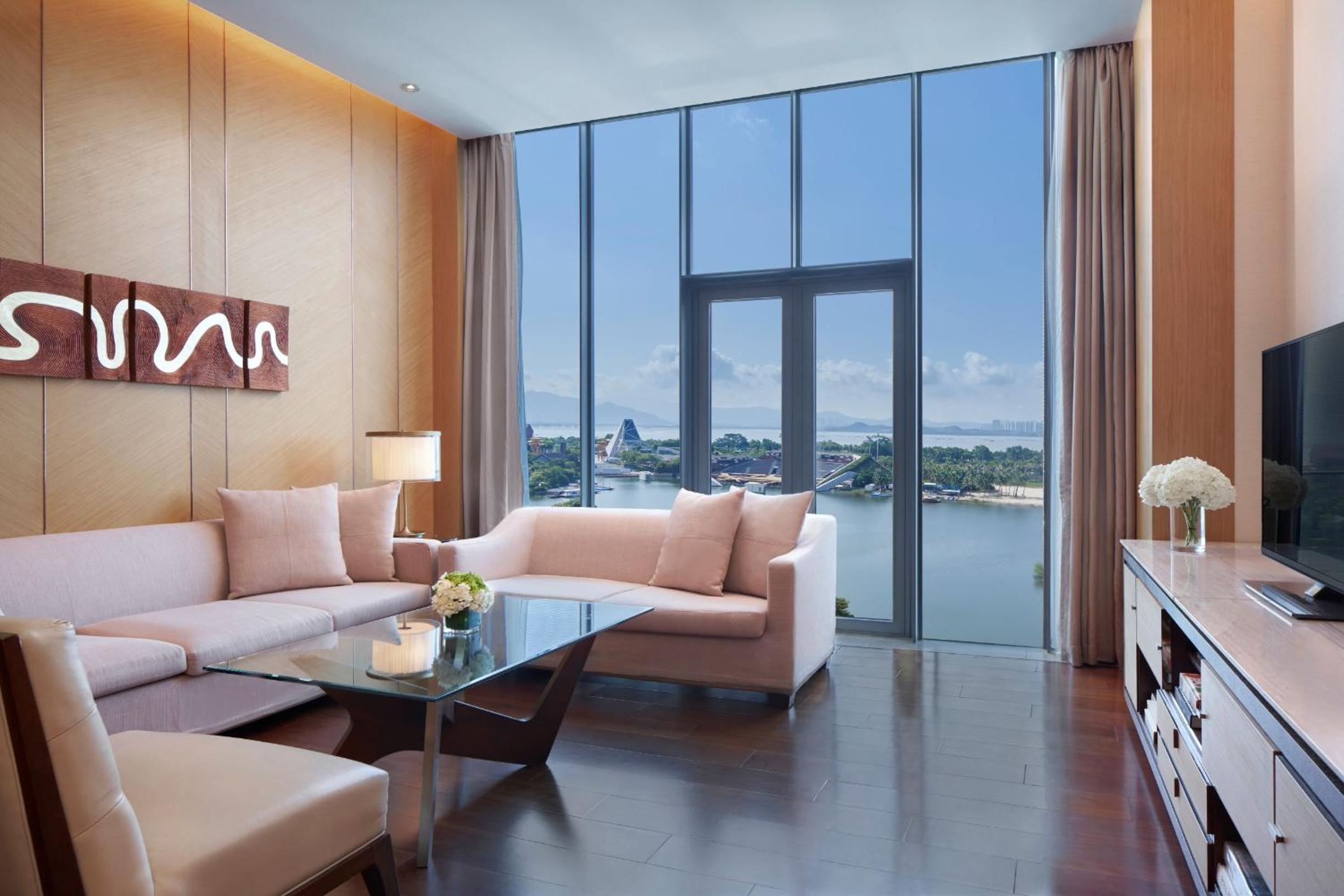 Two Bedroom Apartment with Harbor View