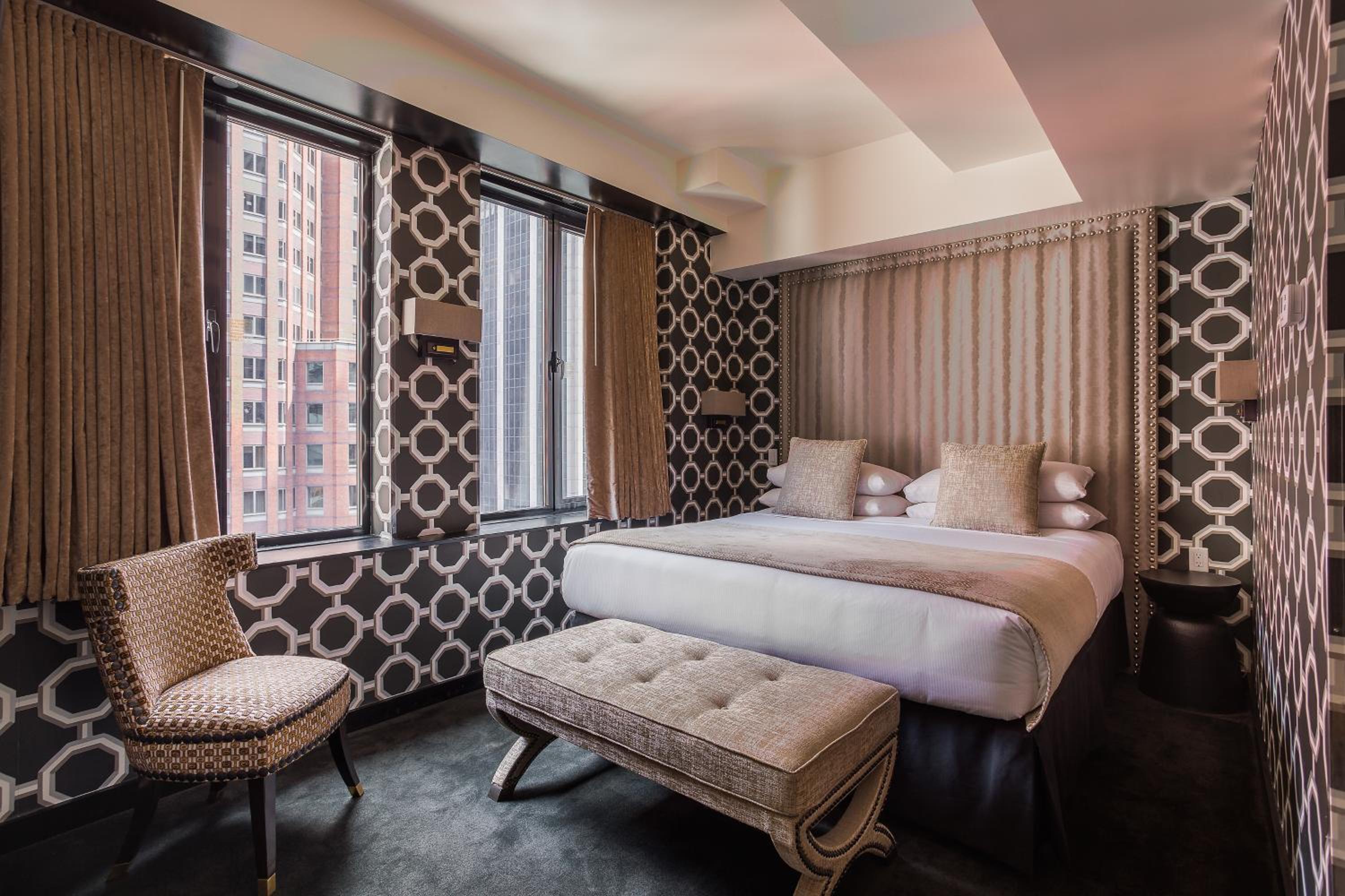 Suite With City View photo 3