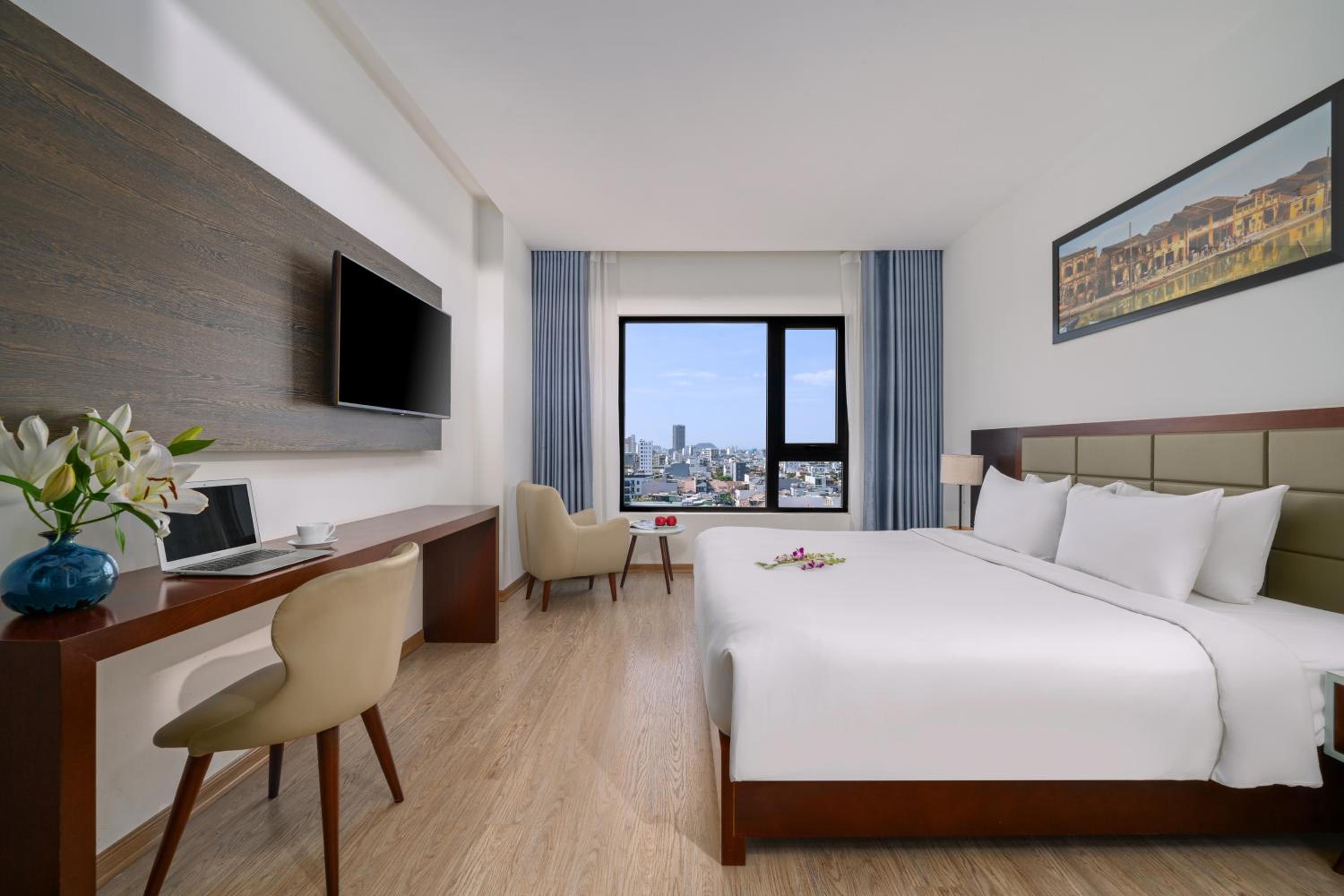 Premier Double City View  photo 1