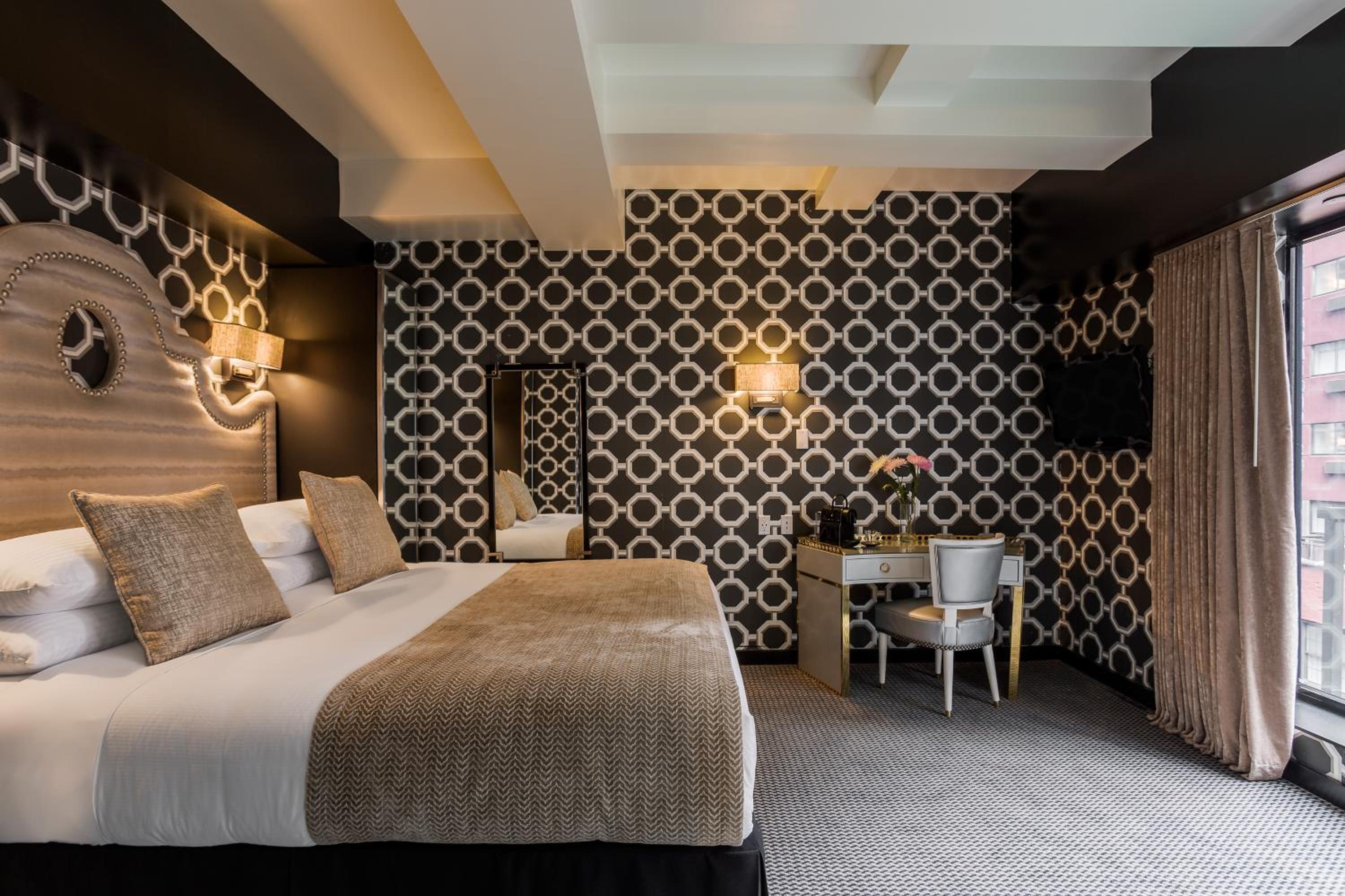 Suite With City View photo 1