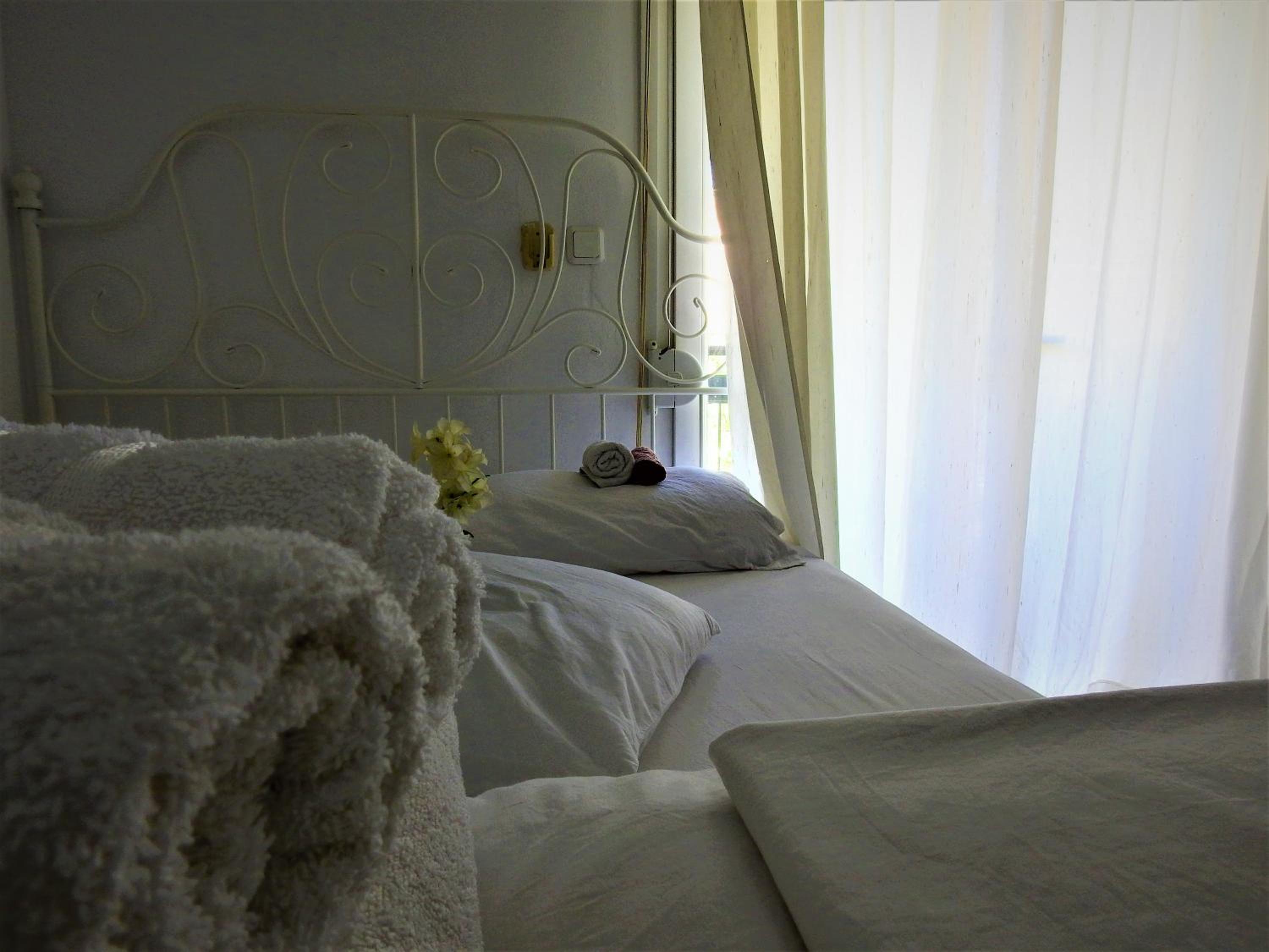 Studio Apartment - Photo 17