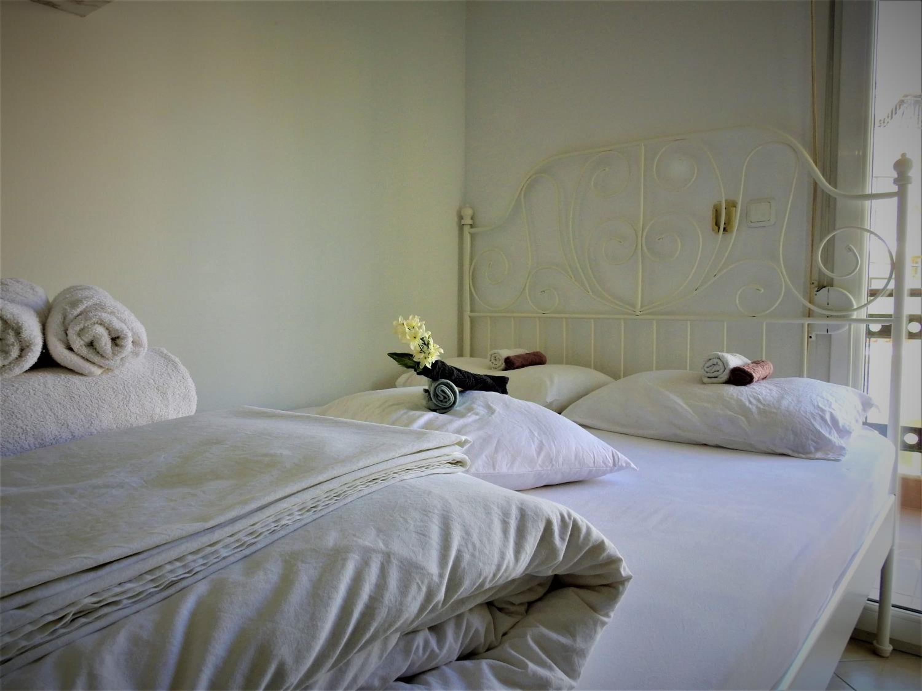 Studio Apartment - Photo 19