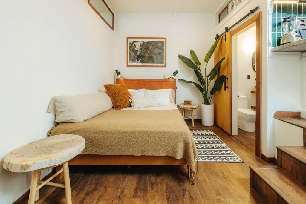 Studio Apartment photo 2