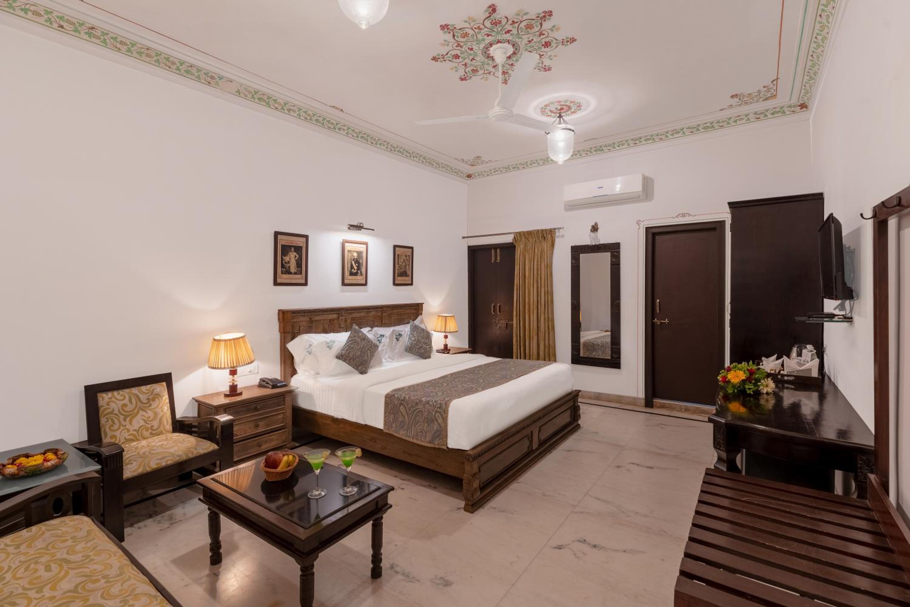 Deluxe Double or Twin Room