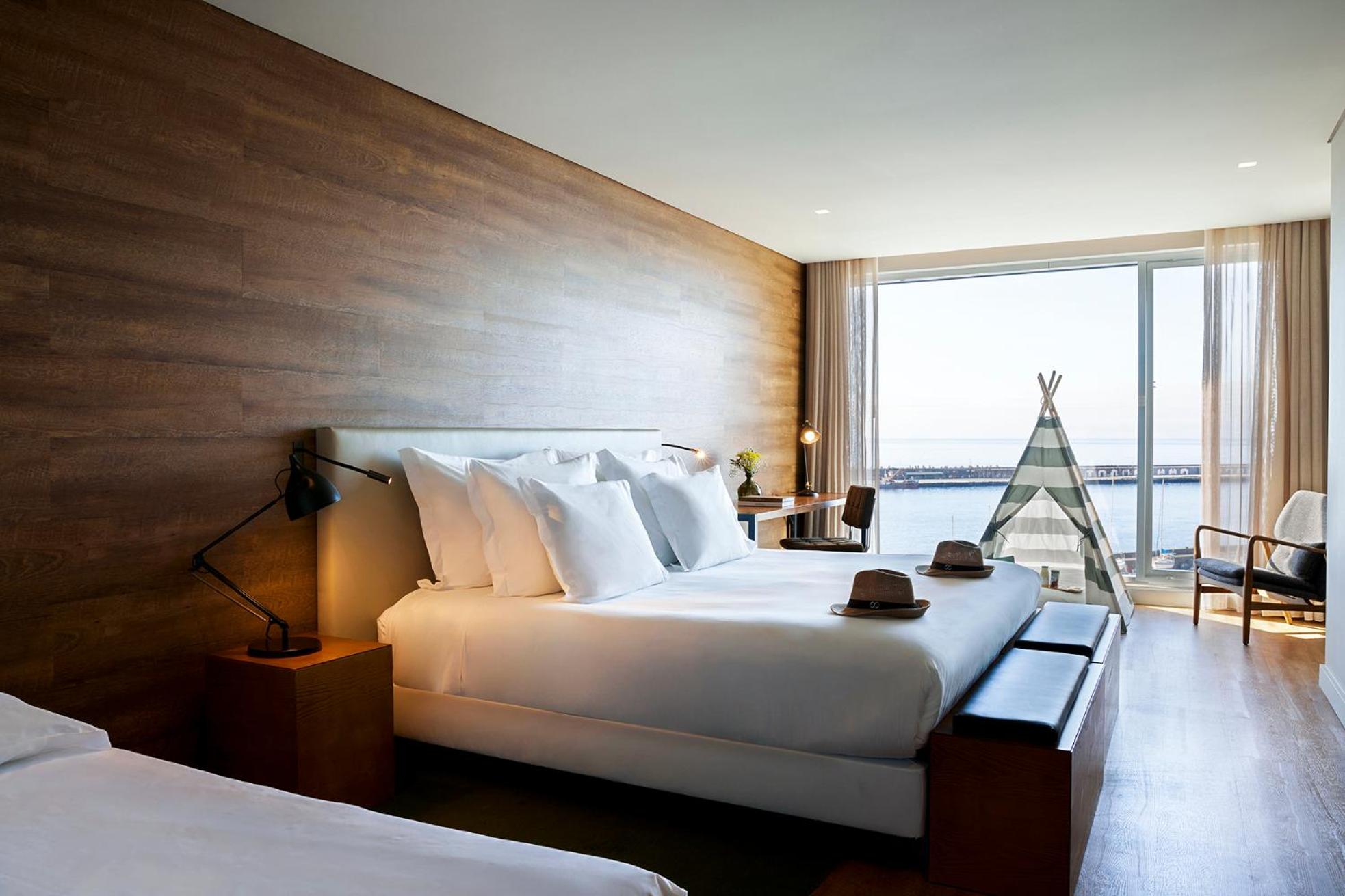Family Room with Sea View