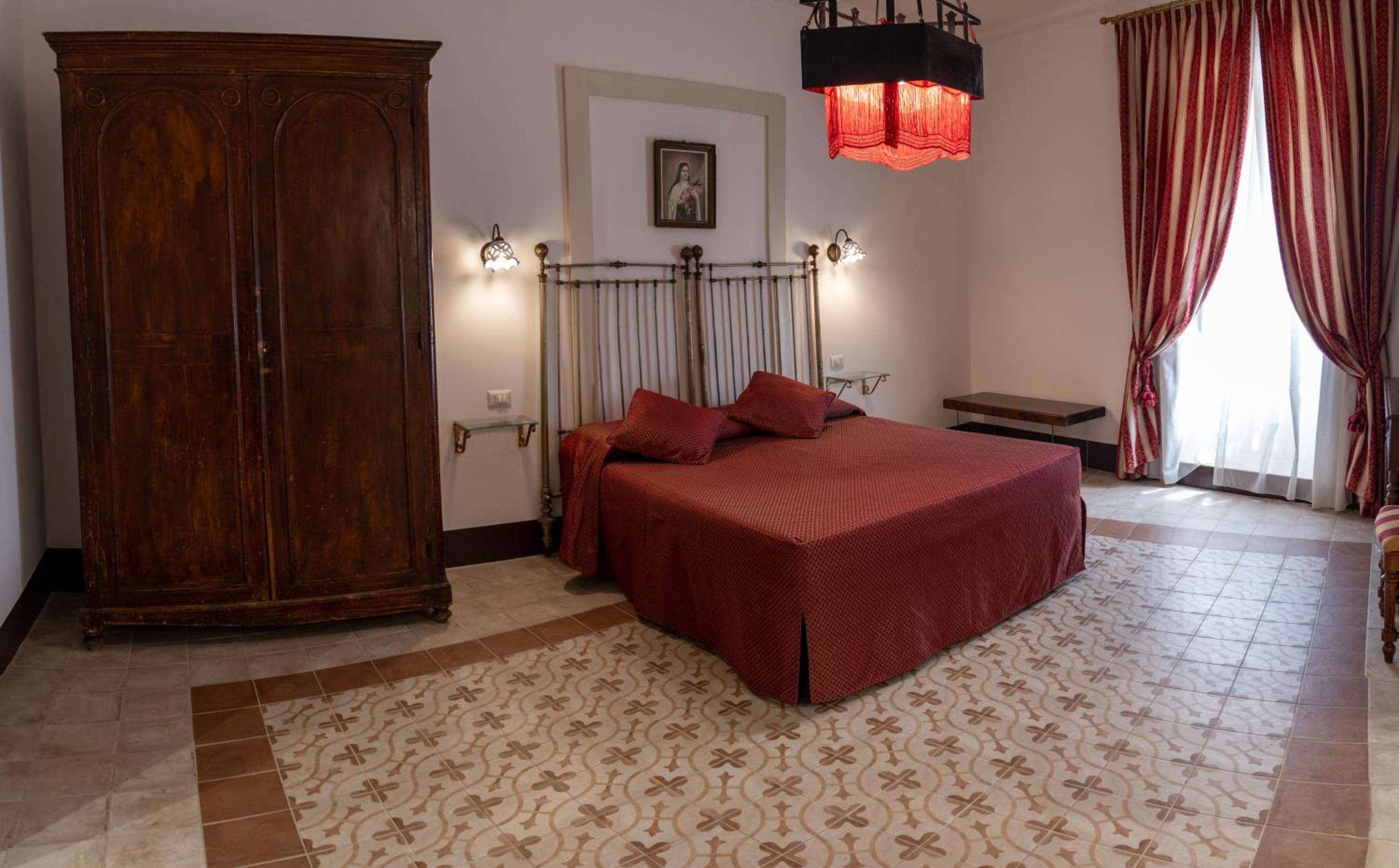 King Room - Disability Access photo 2