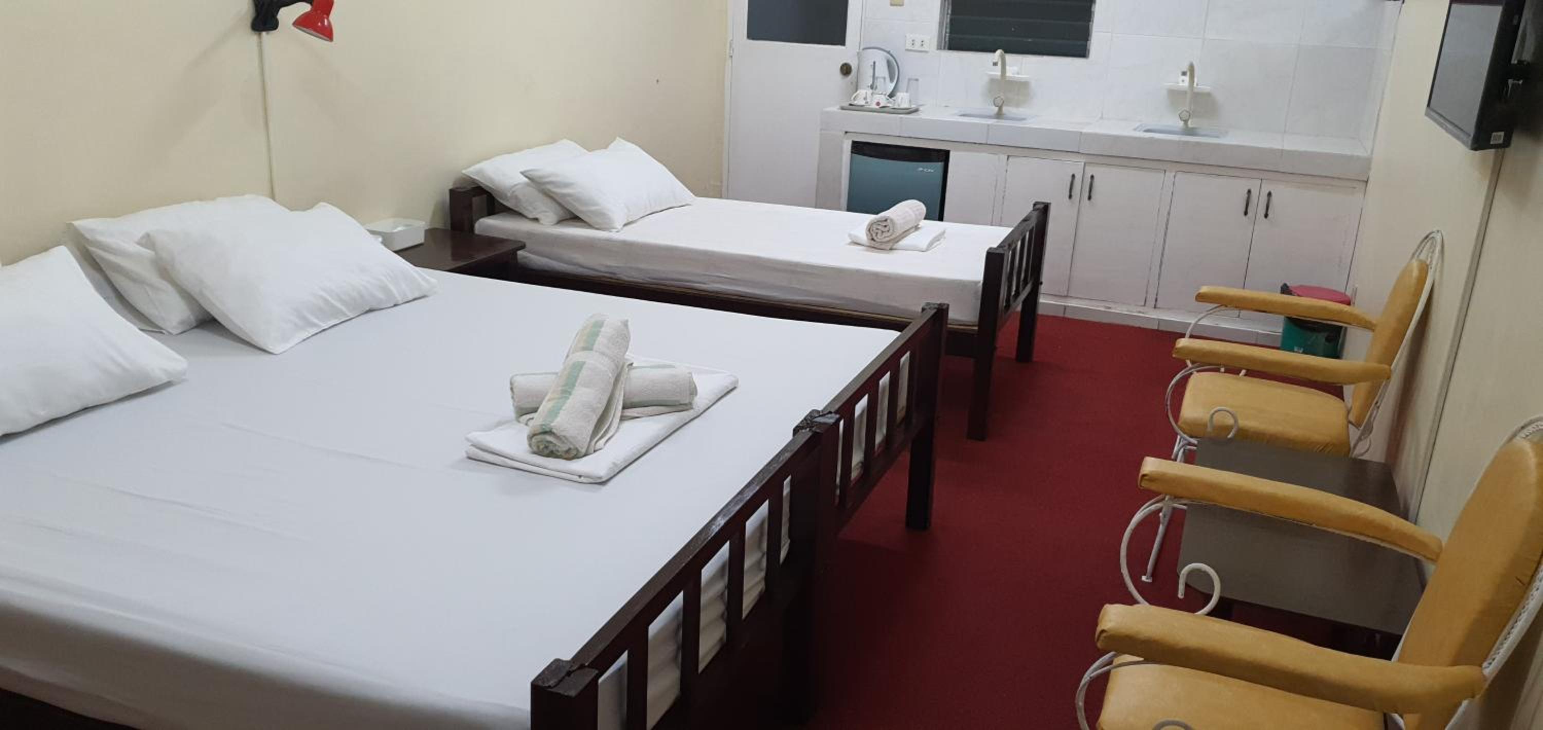 Deluxe Room - Photo 13