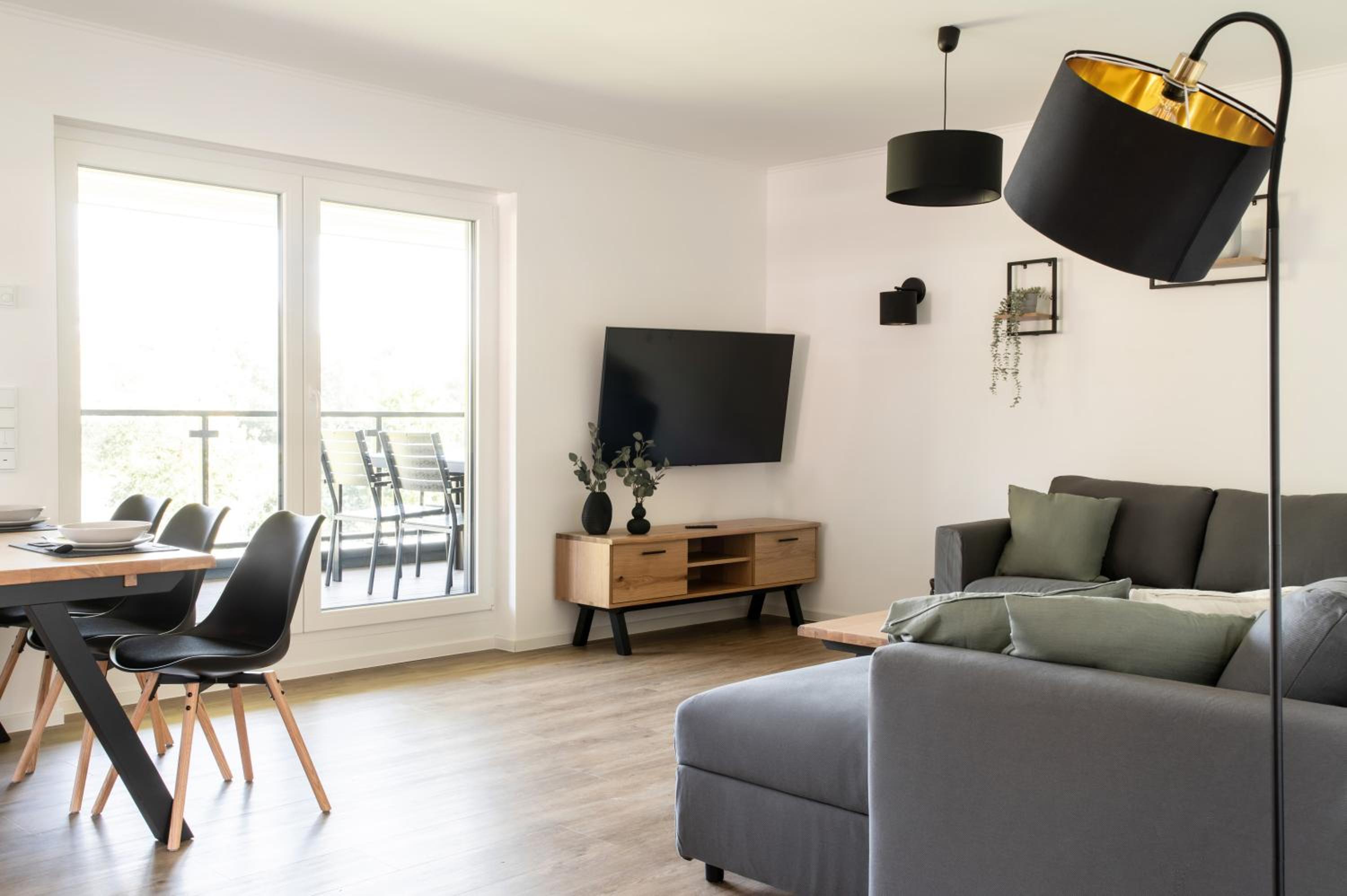 Apartment with Lake View photo 3