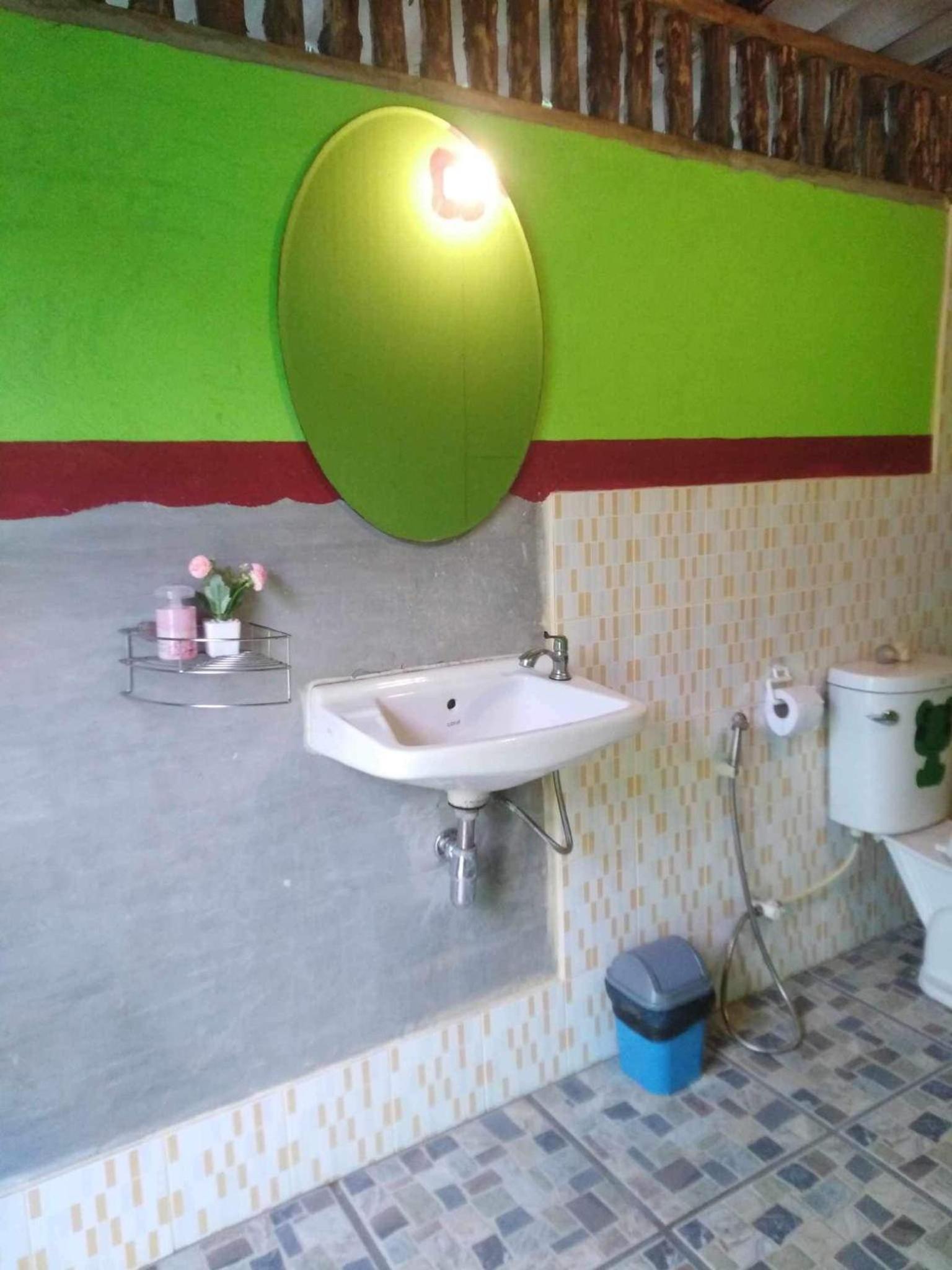 Deluxe Bungalow - Photo 3