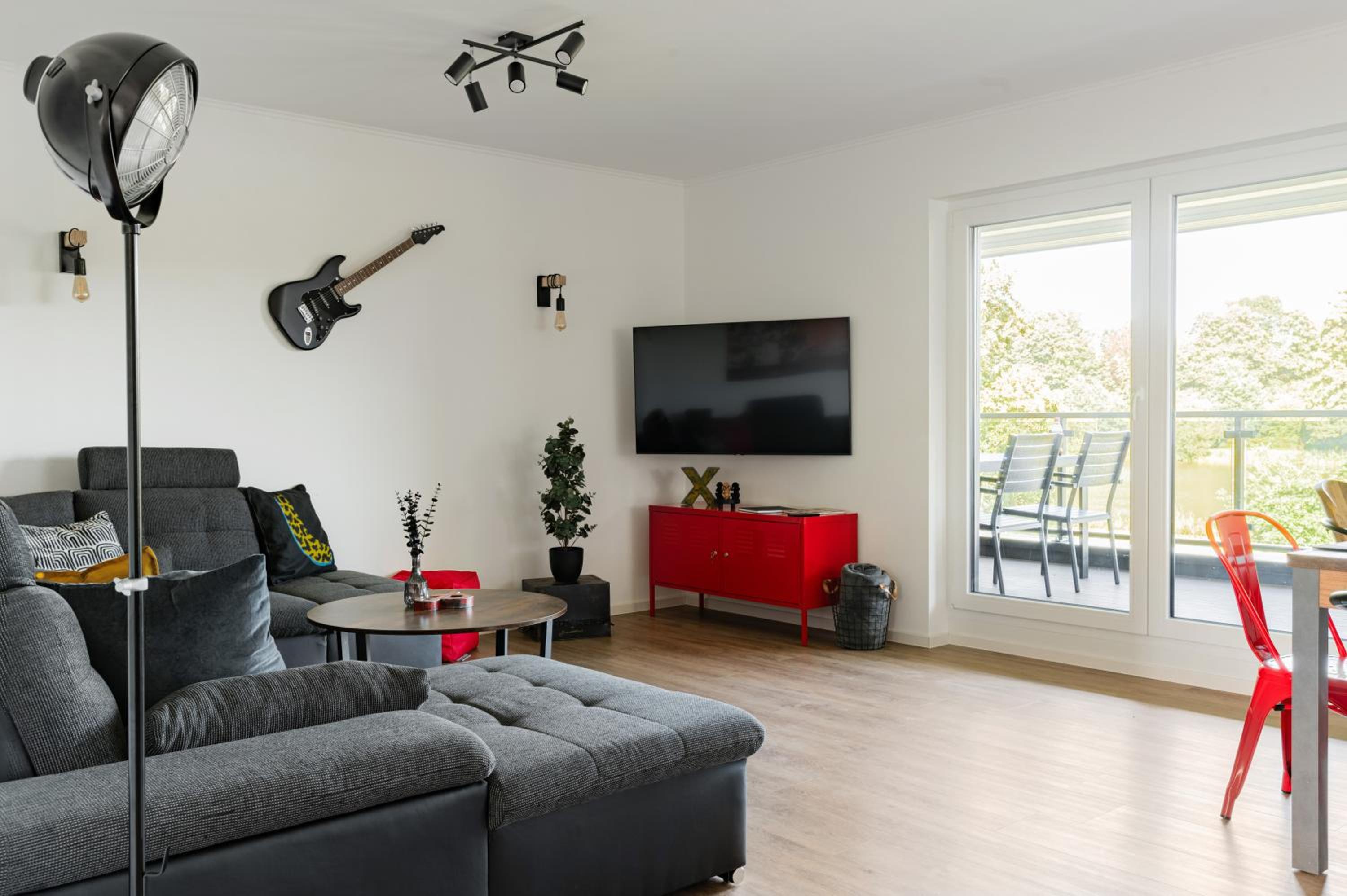 Apartment with Lake View photo 1
