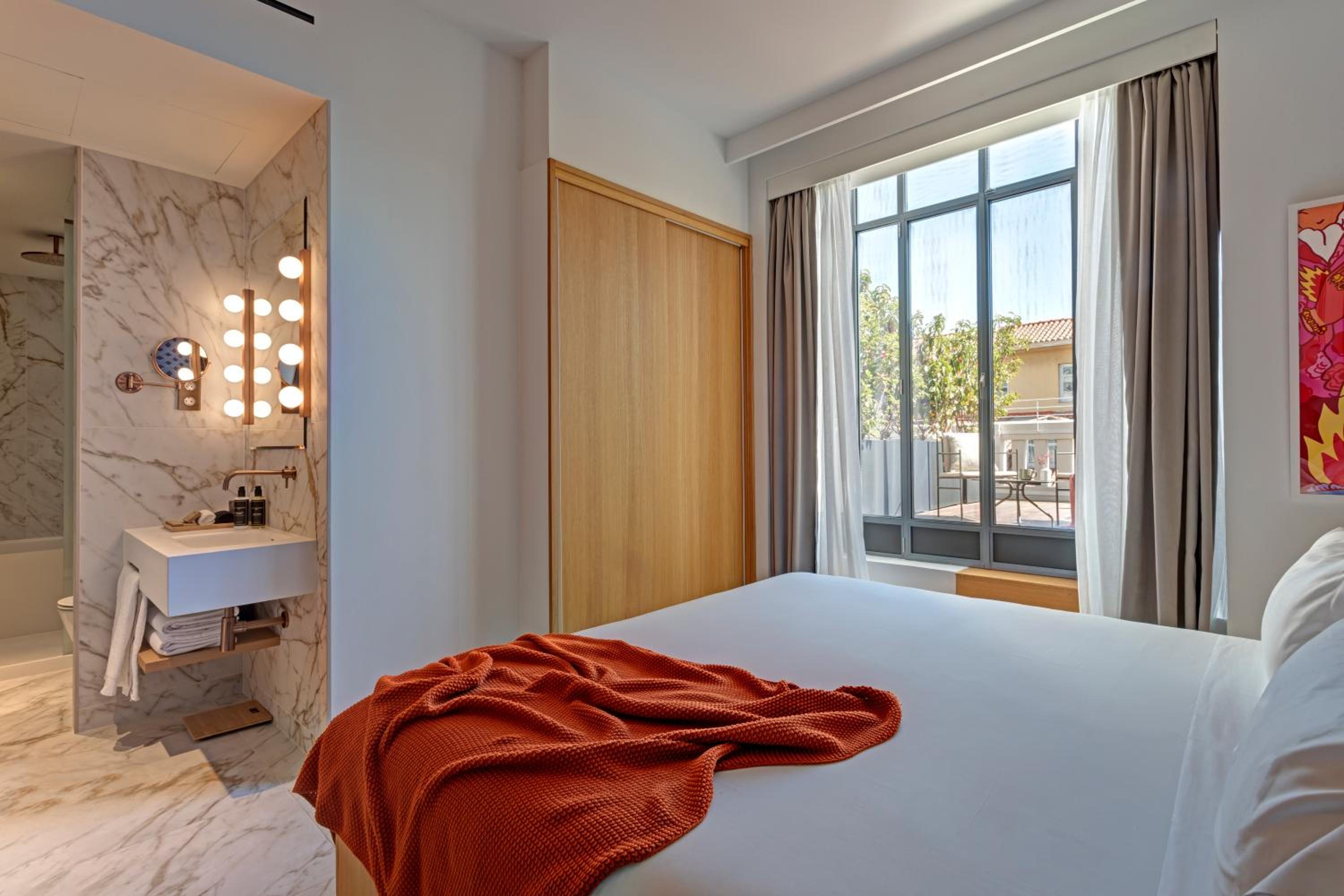 Premium Guest Room with Terrace