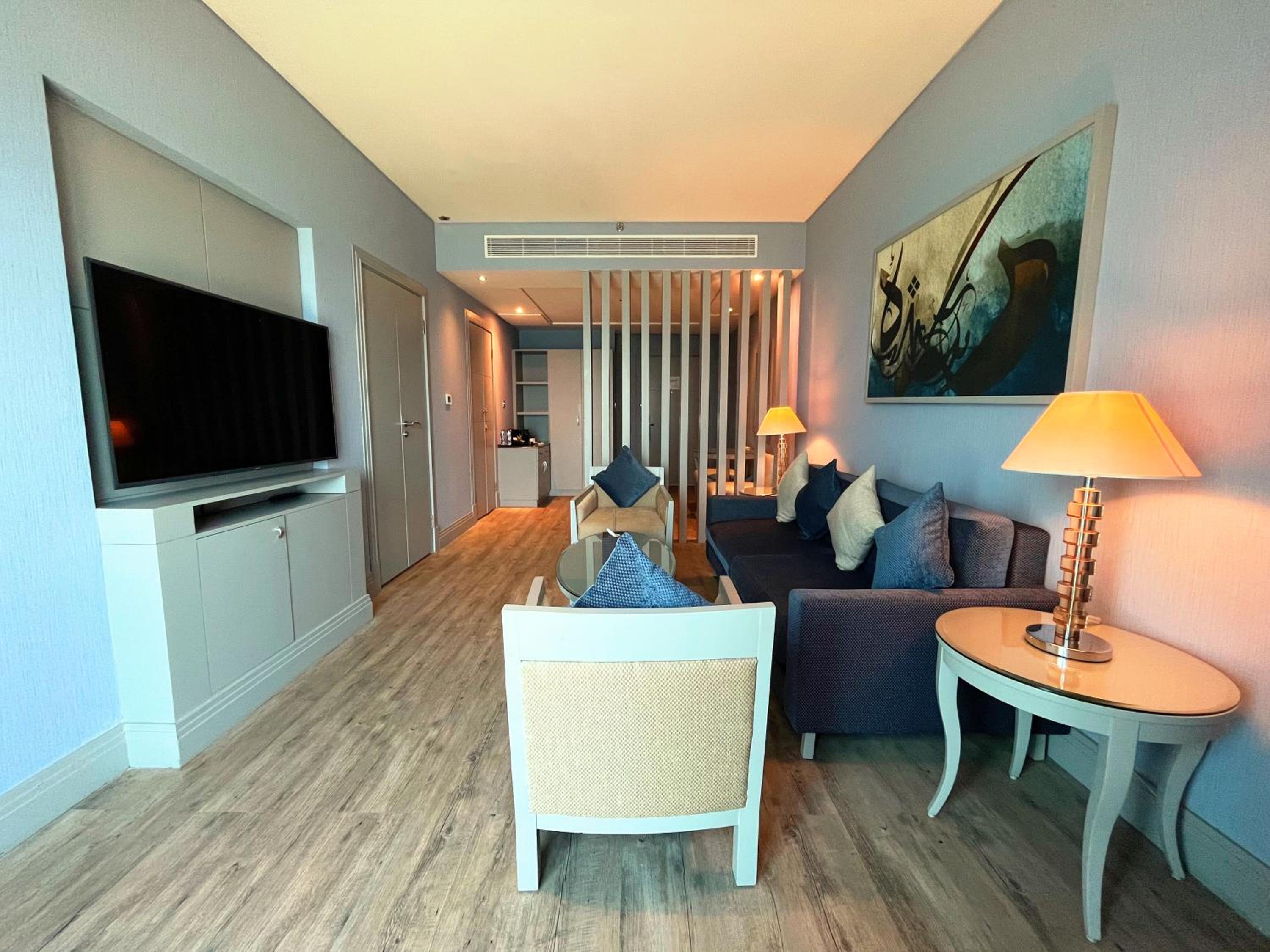 Prestige King Suite with Sea view - Photo 8