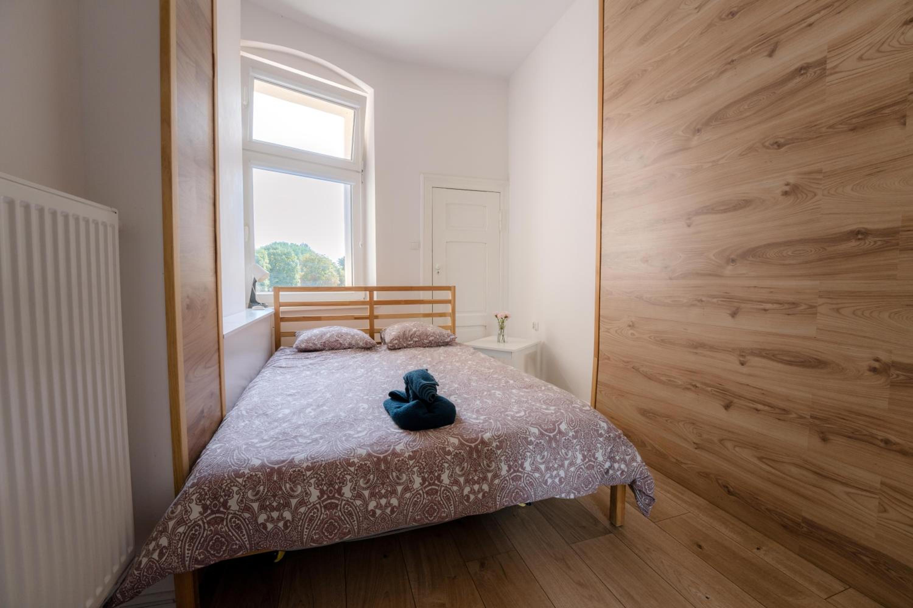 One-Bedroom Apartment - Photo 19