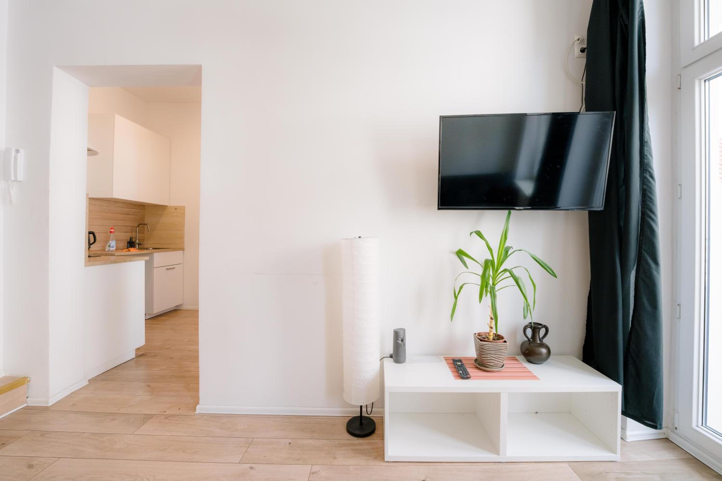 One-Bedroom Apartment - Photo 22