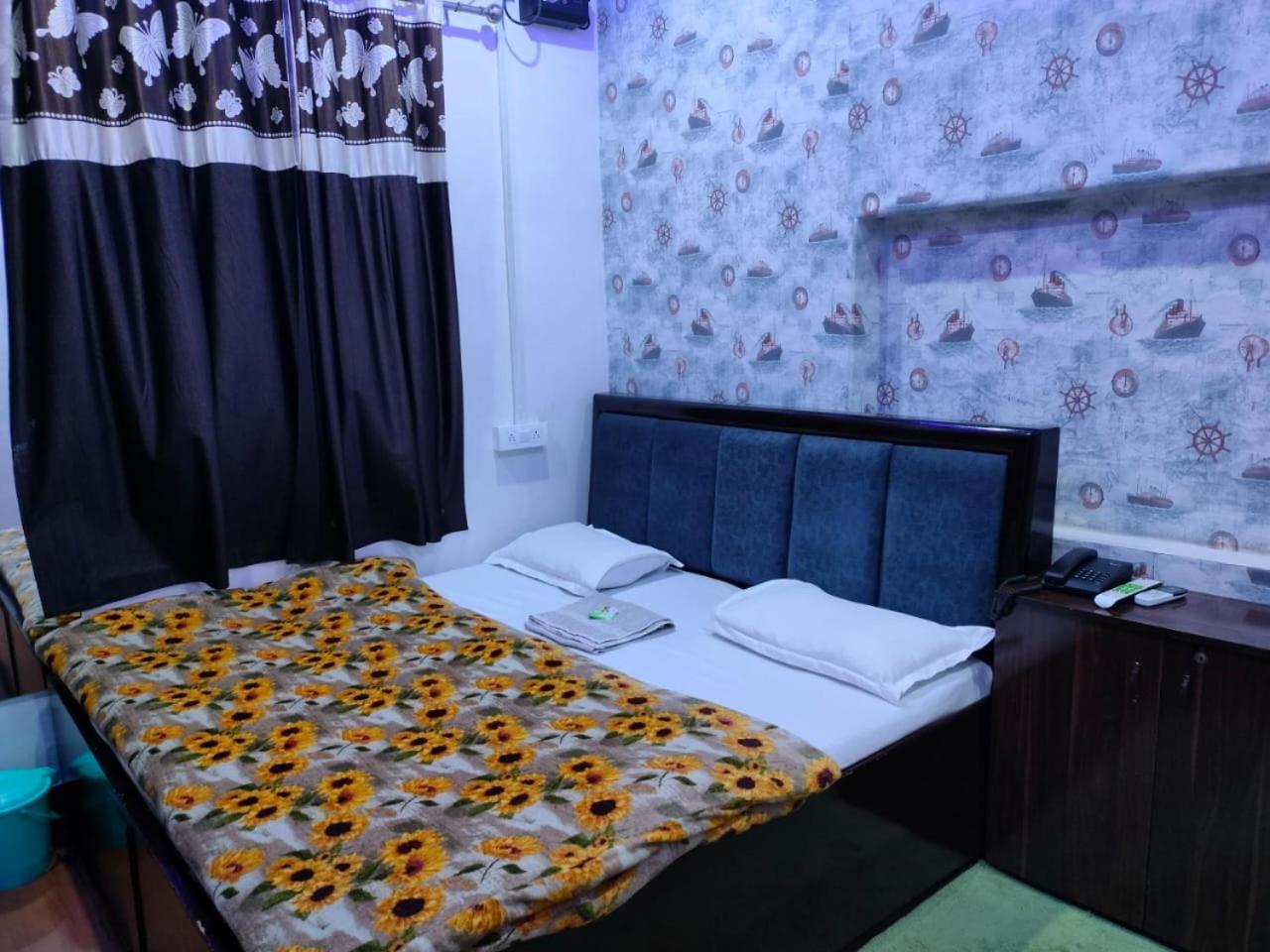 Double Room with Private External Bathroom photo 1