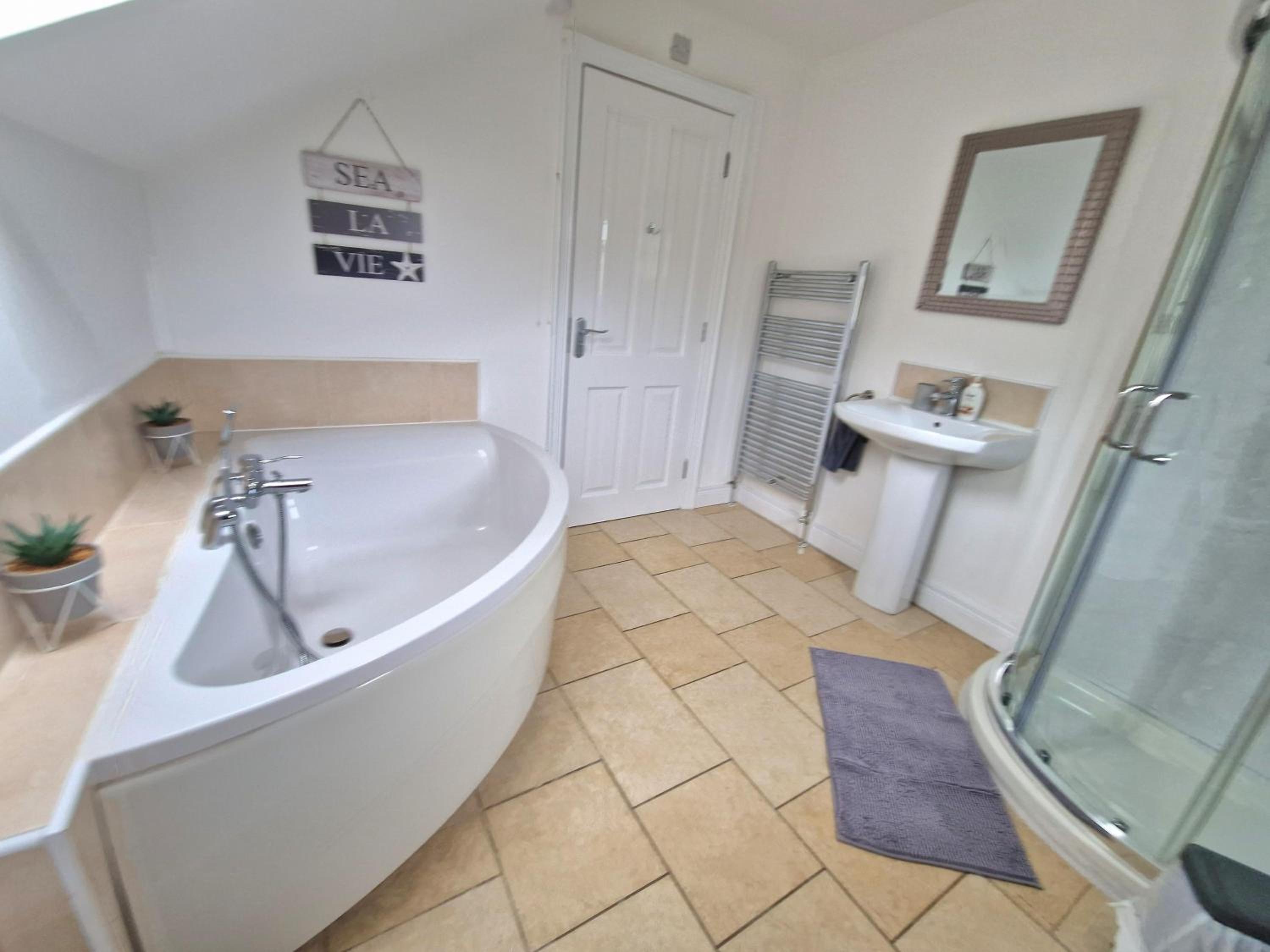 Three-Bedroom House photo 2