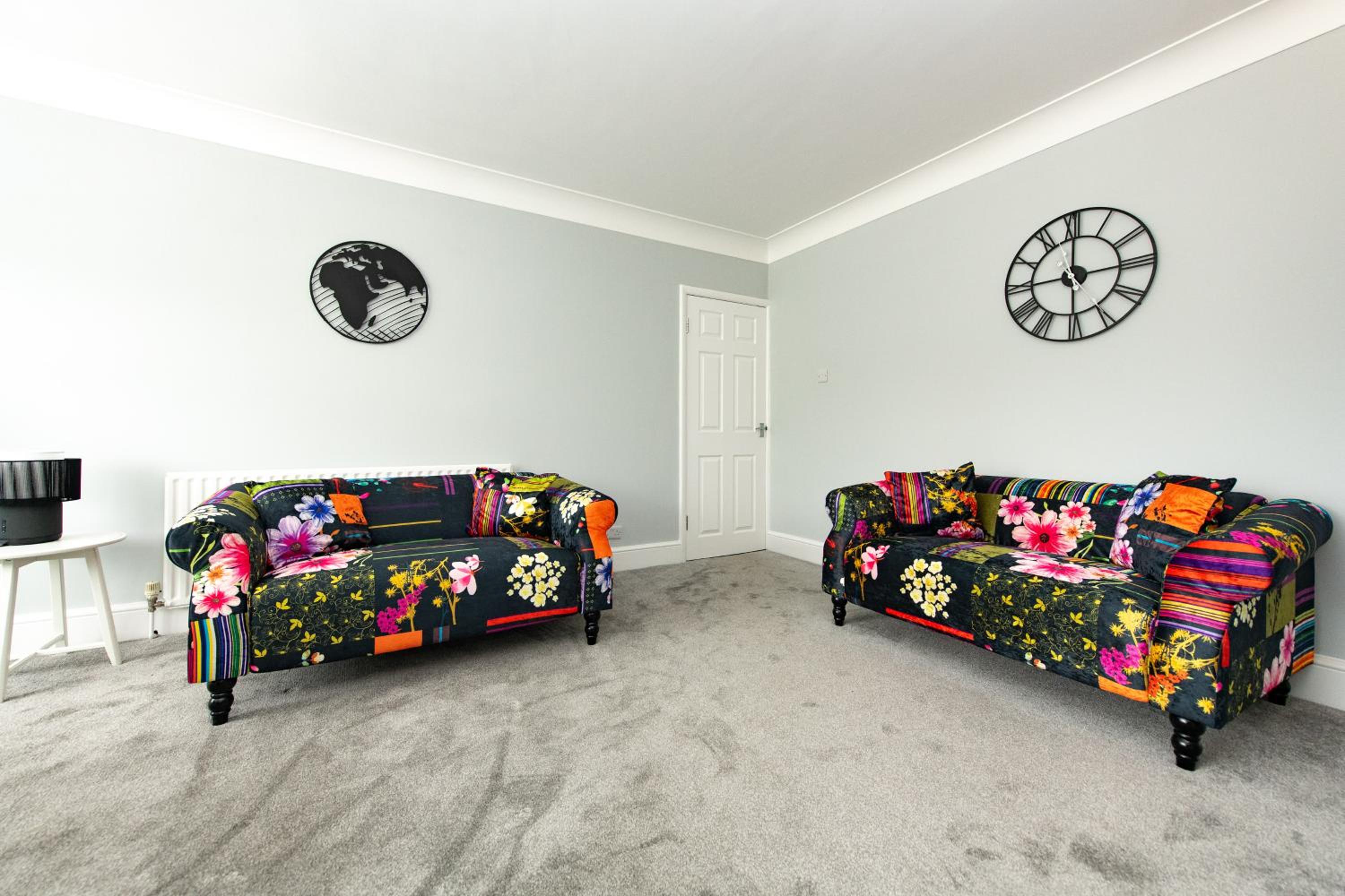 Two-Bedroom Apartment photo 2
