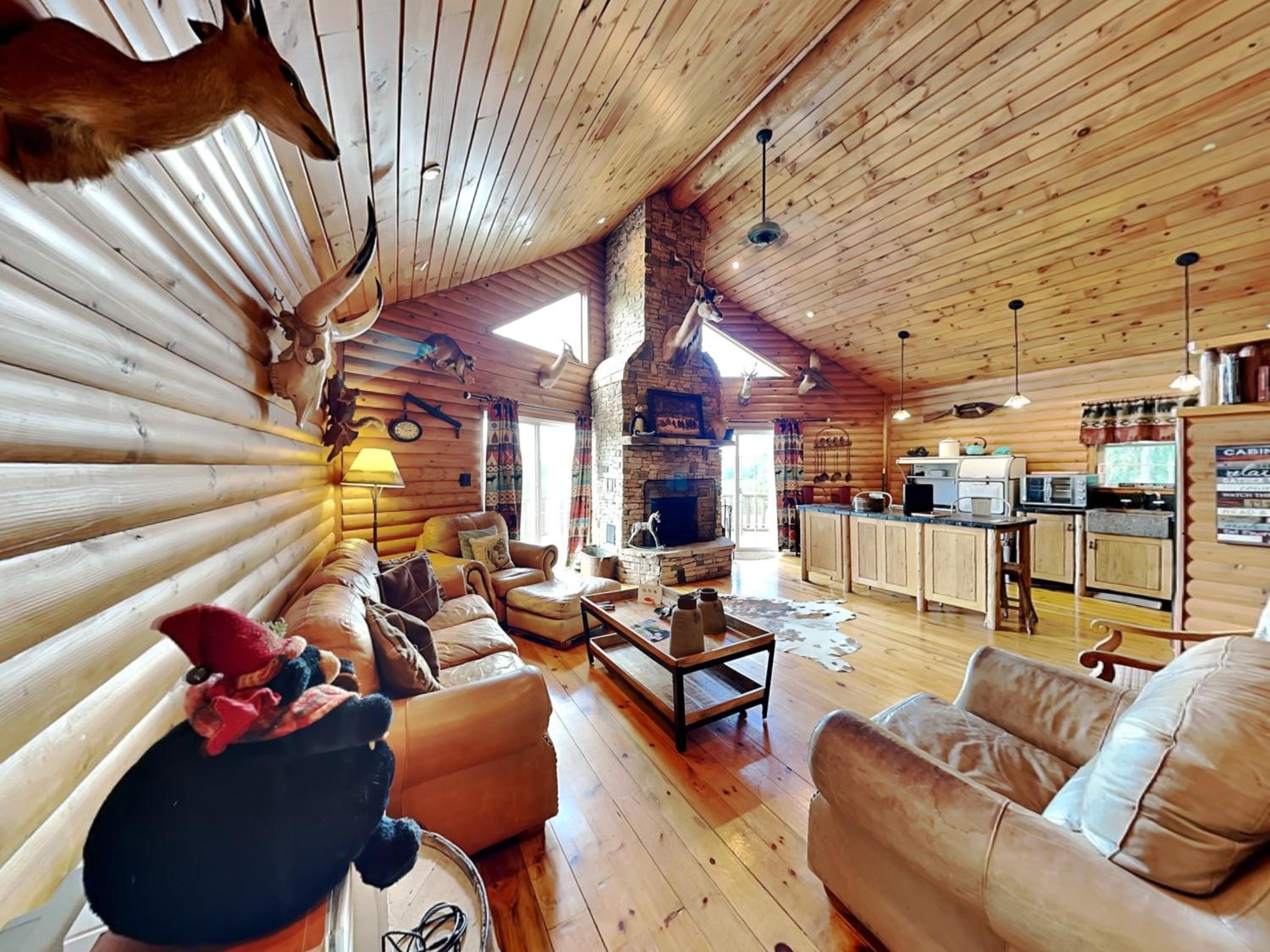 Three-Bedroom House photo 1