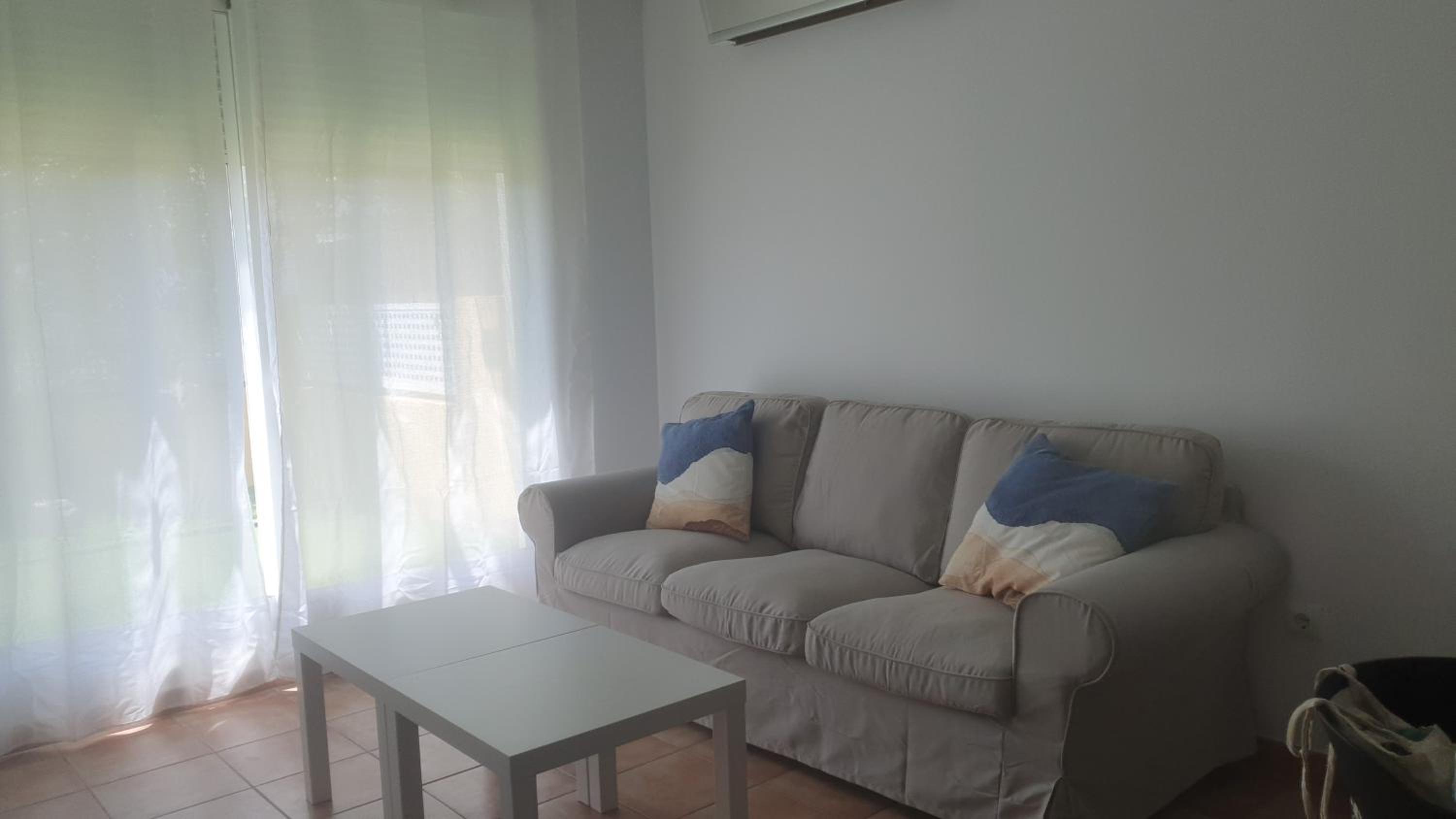 Casa de cuatro habitaciones