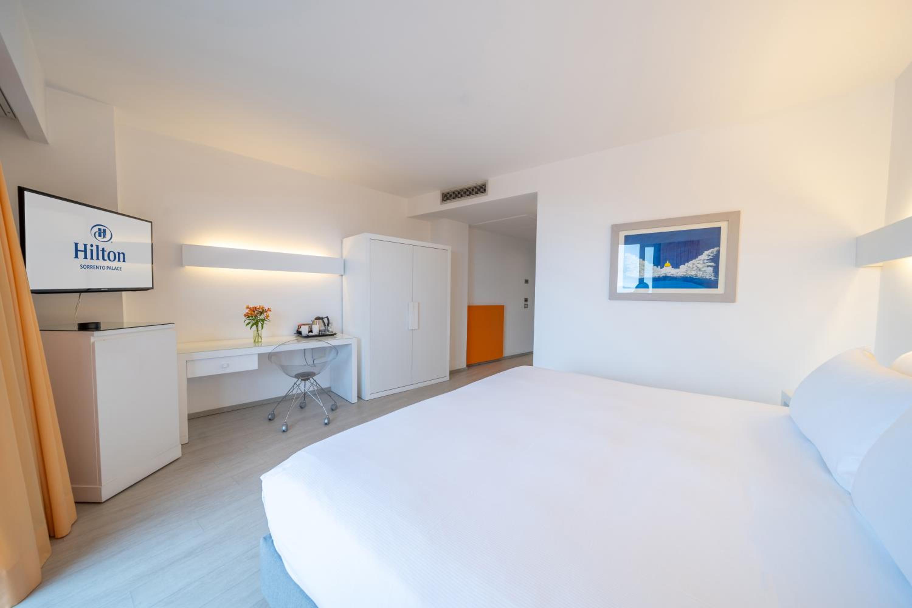 Superior Room with Garden View thumbnail 5