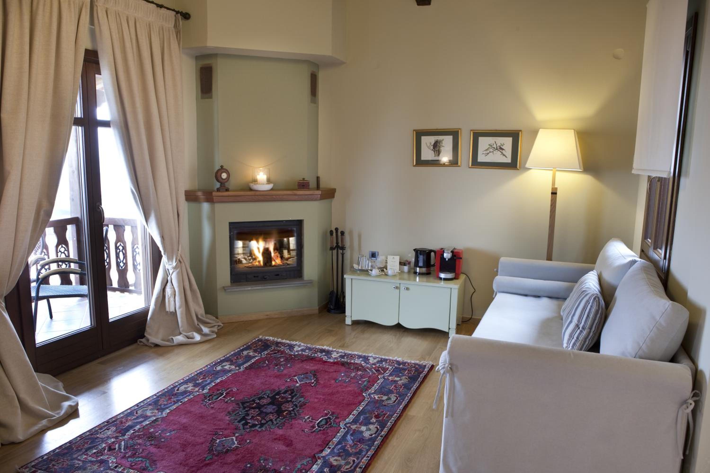 Junior Suite with Lake View photo 2
