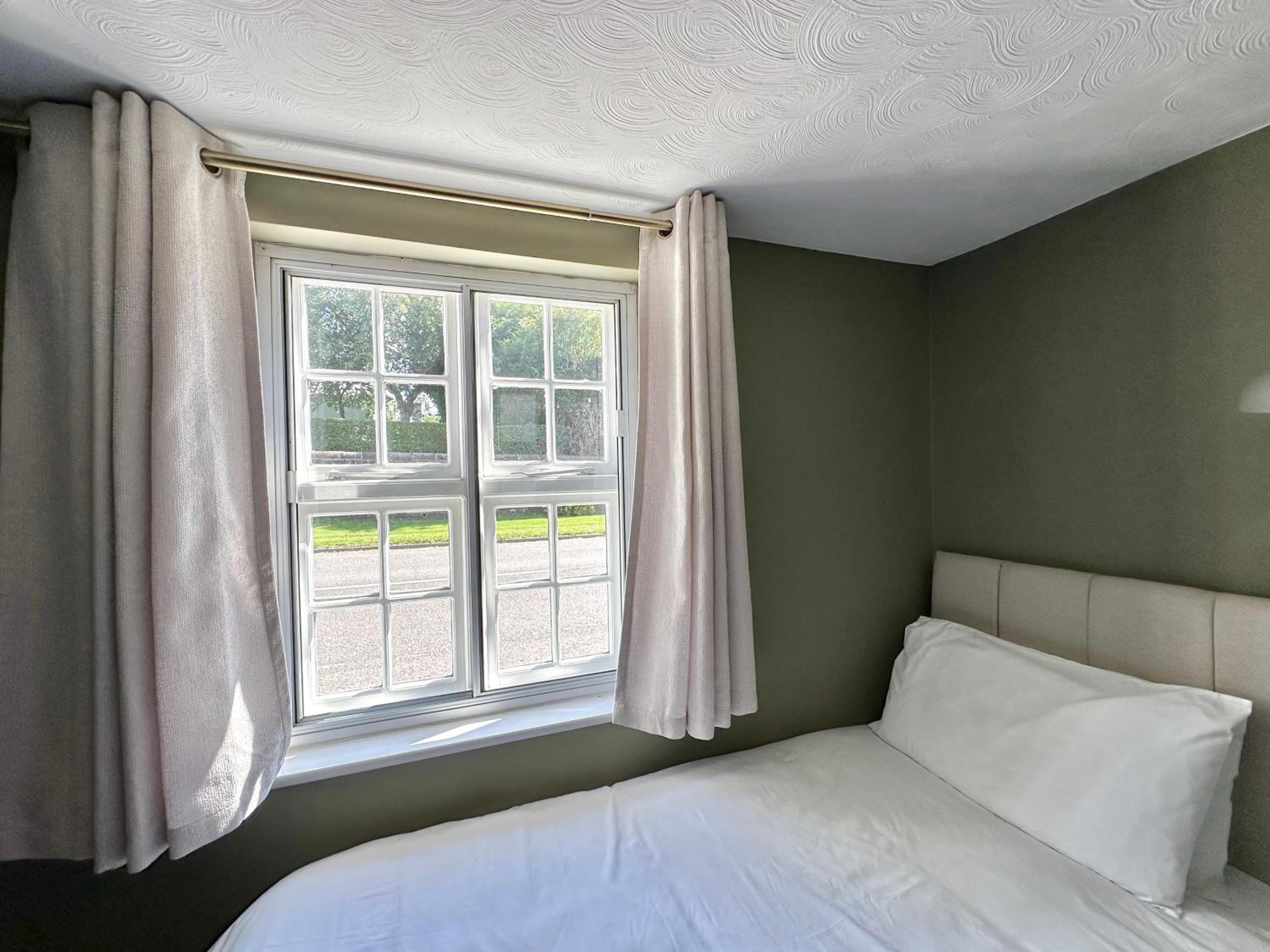 Standard Twin Room photo 2