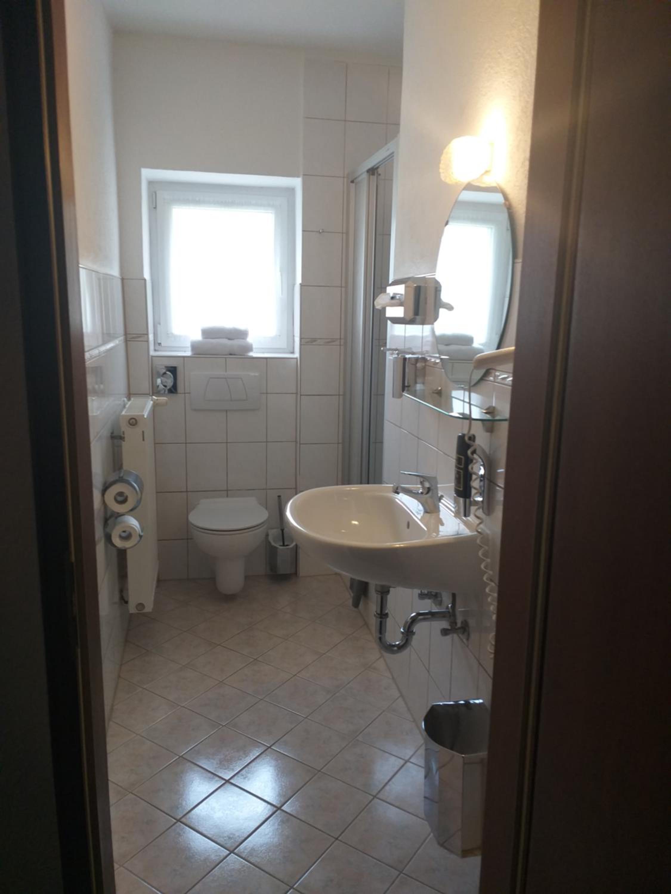 Family Room with Bathroom photo 2
