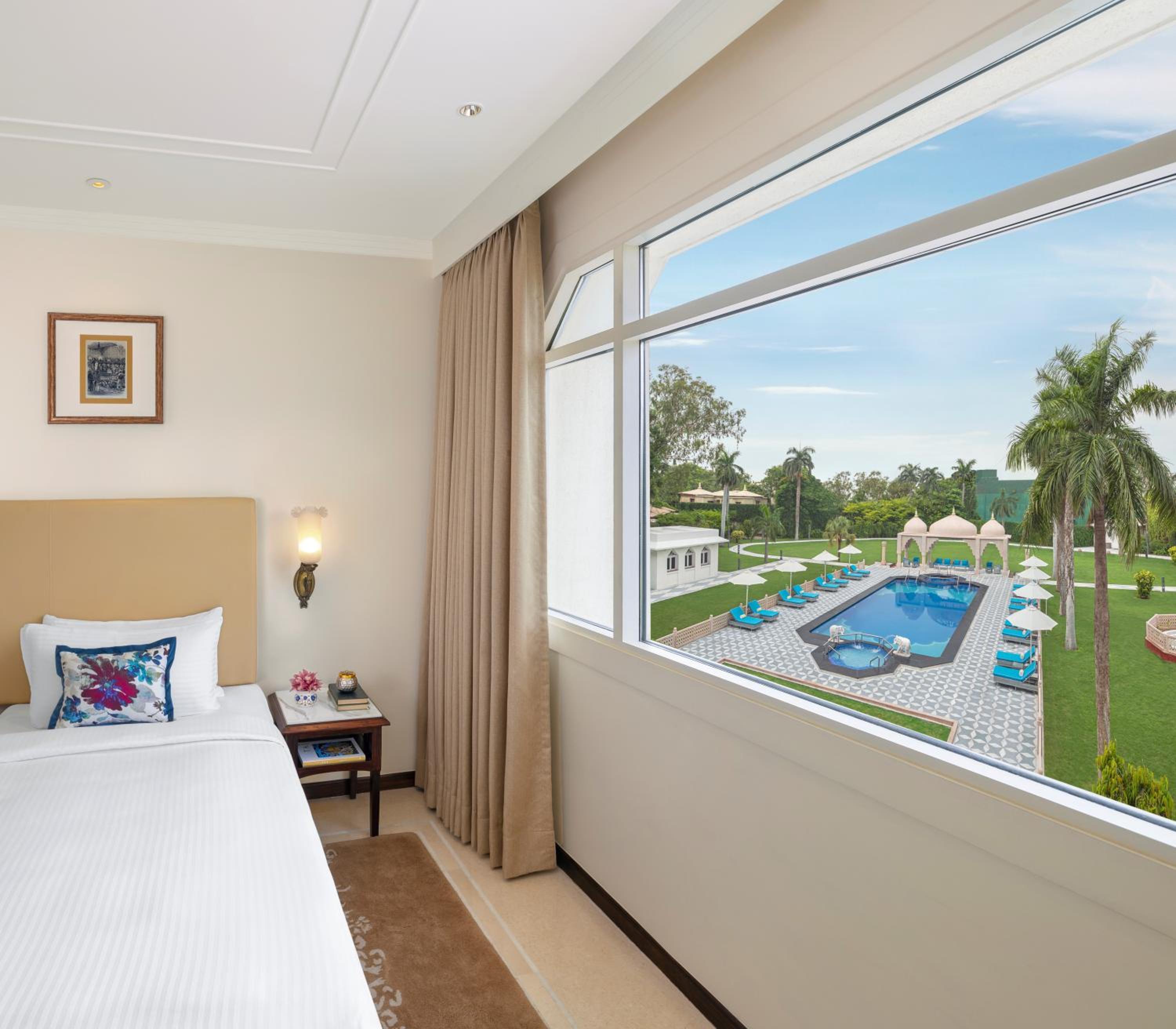 Deluxe Room Pool View King Bed - Photo 1