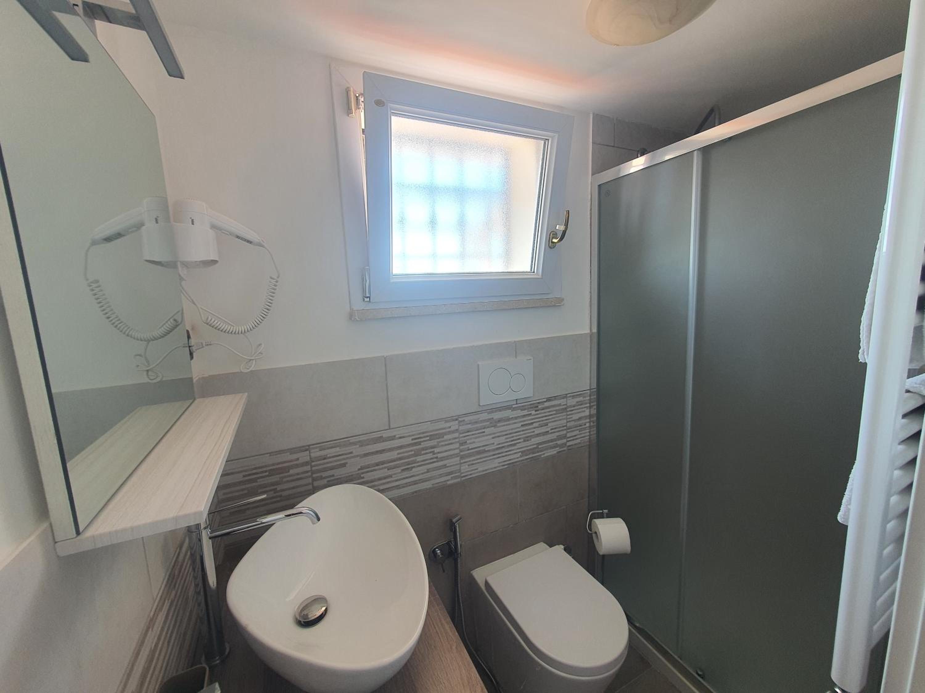 Deluxe Single Room photo 3