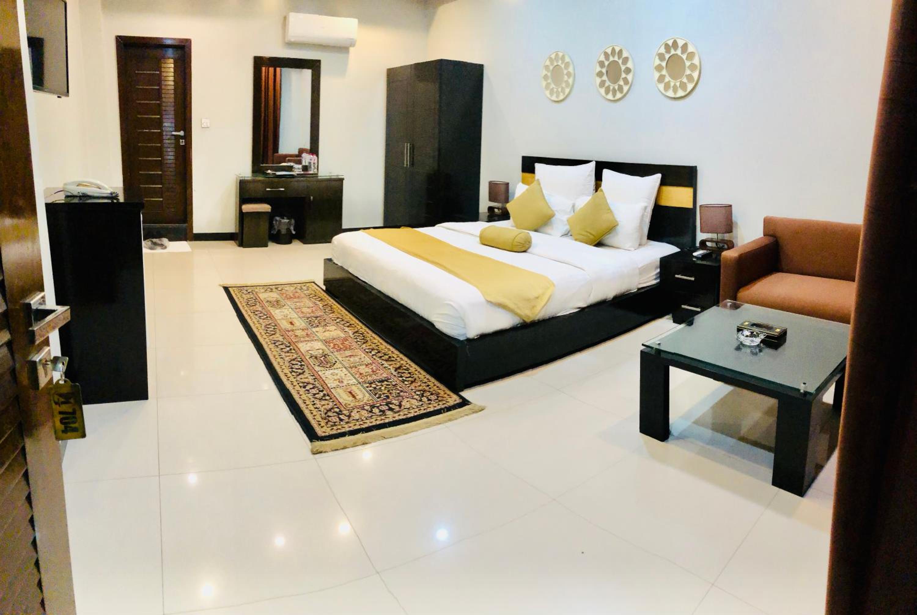 Deluxe Double Room photo 3