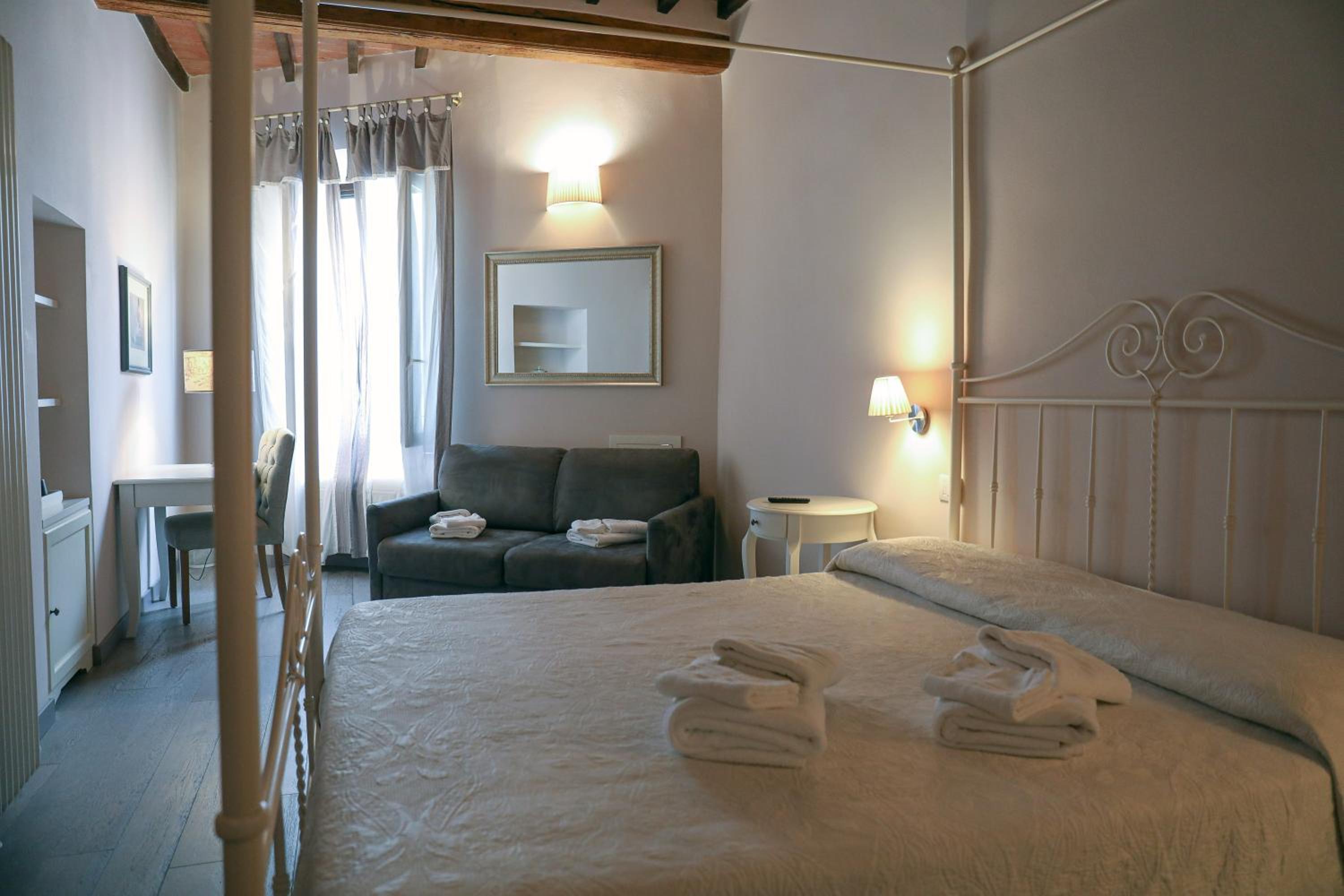 Superior Double Room - Photo 7