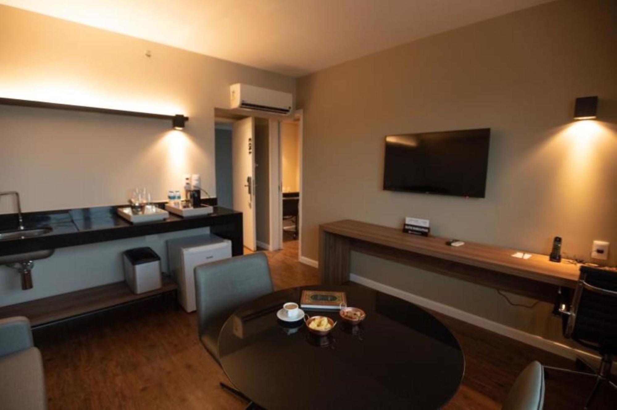 Double Executive Suite with King Bed