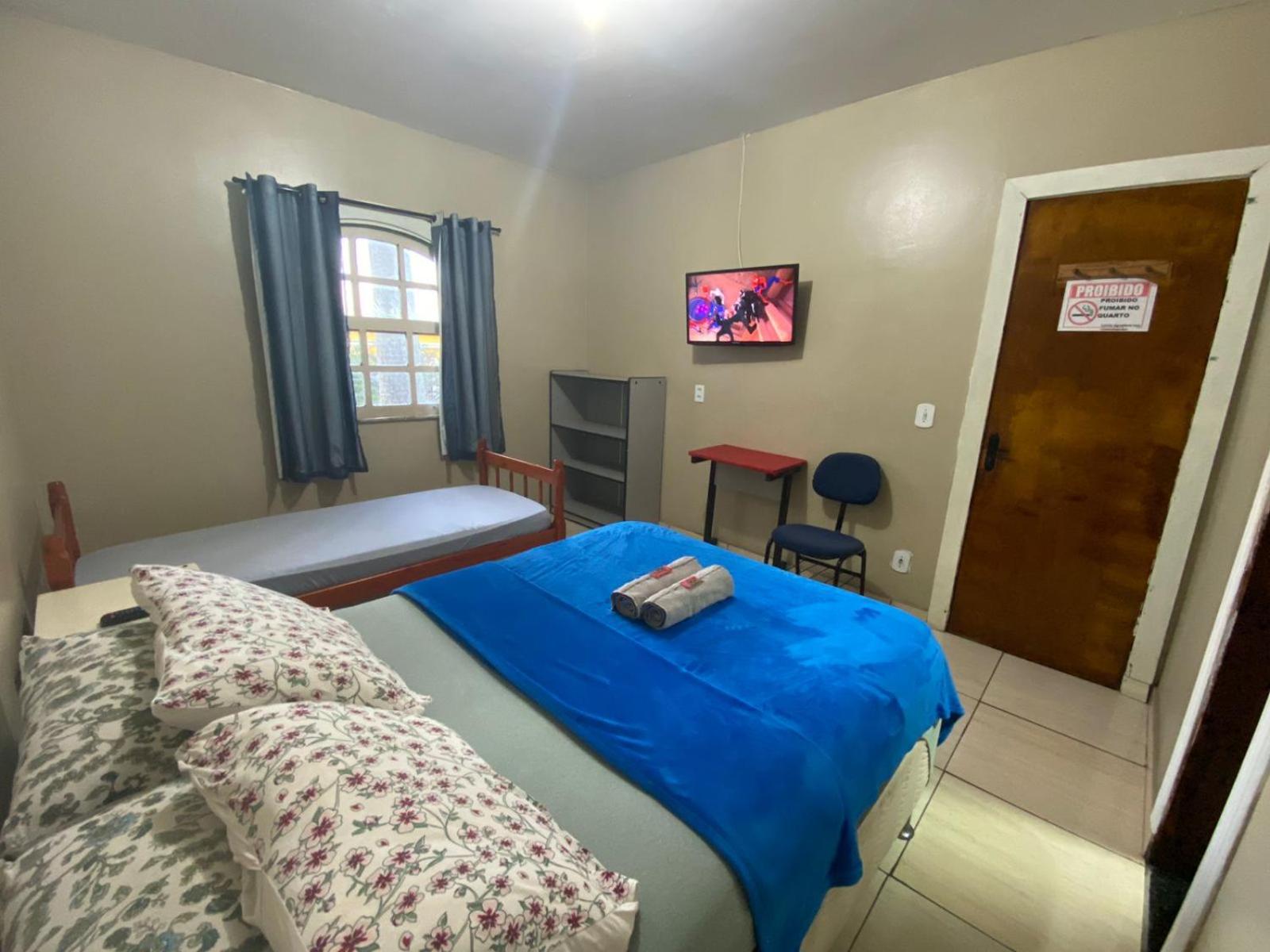 Triple Room with Bathroom - Photo 4