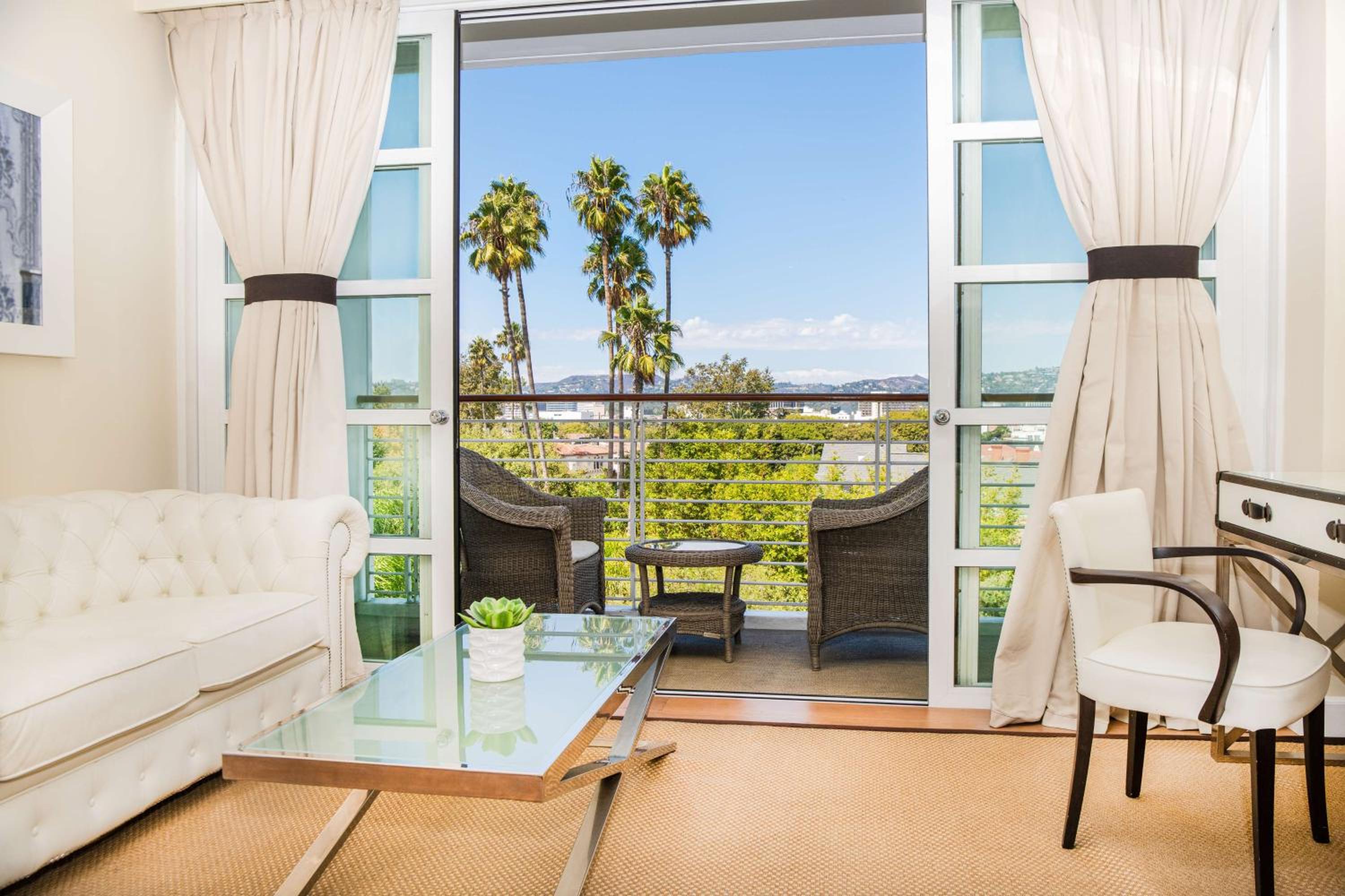 Premier Beverly Hills King Room