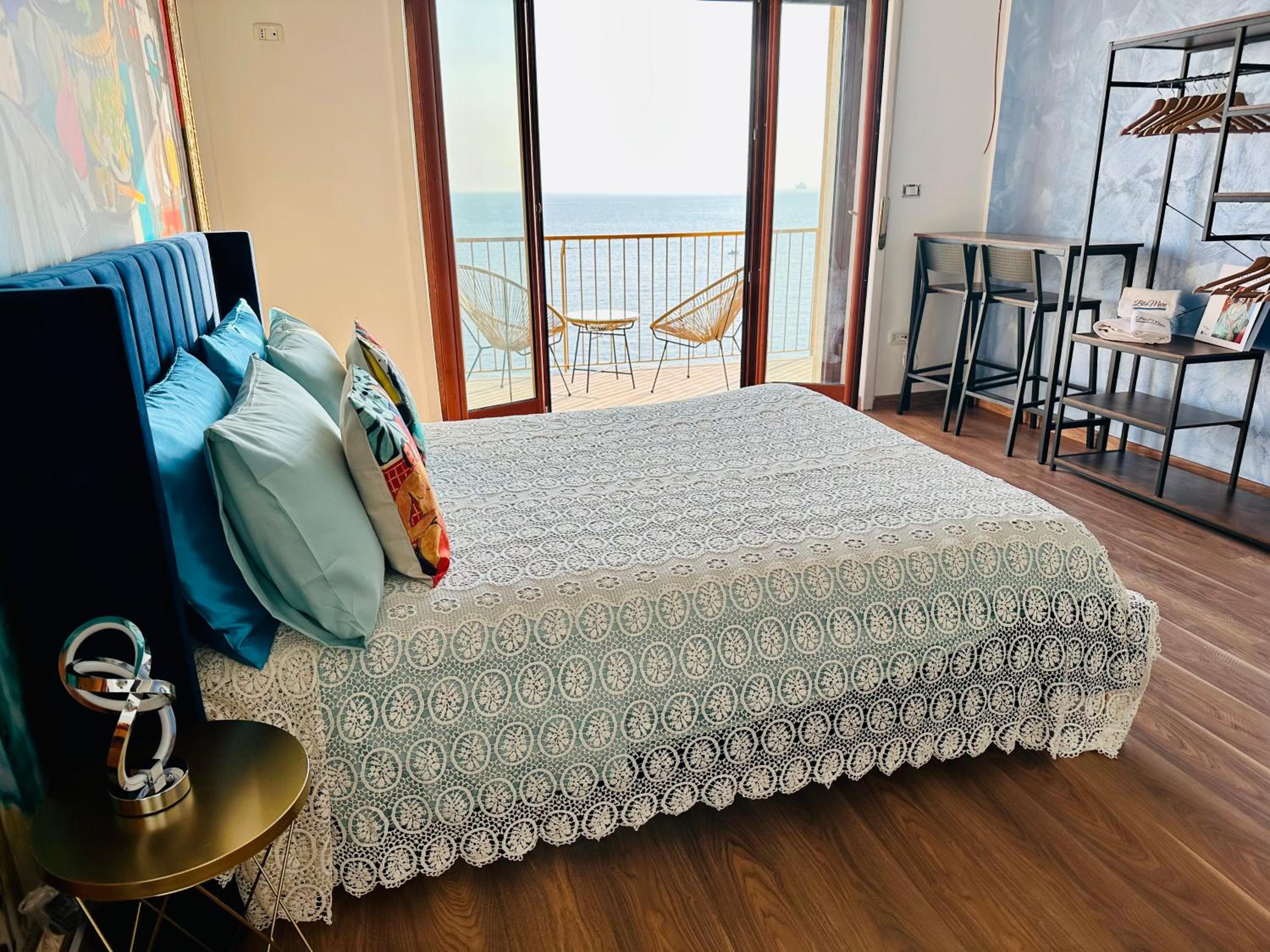 Studio with Sea View - Photo 15