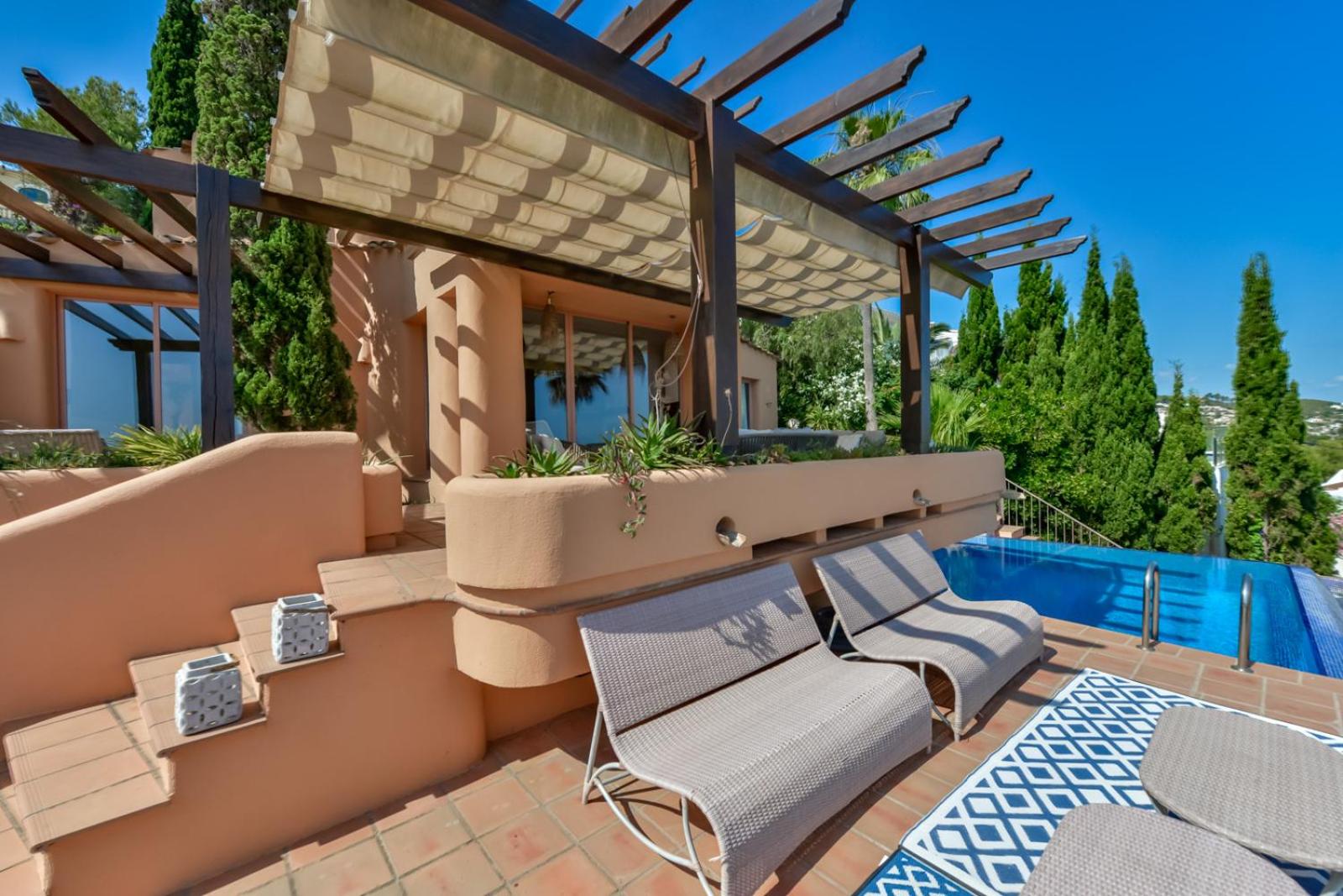 Villa with Sea View photo 2
