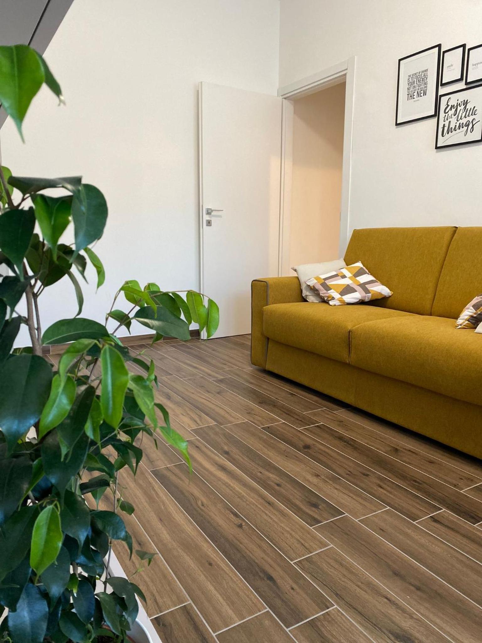 One-Bedroom Apartment photo 1