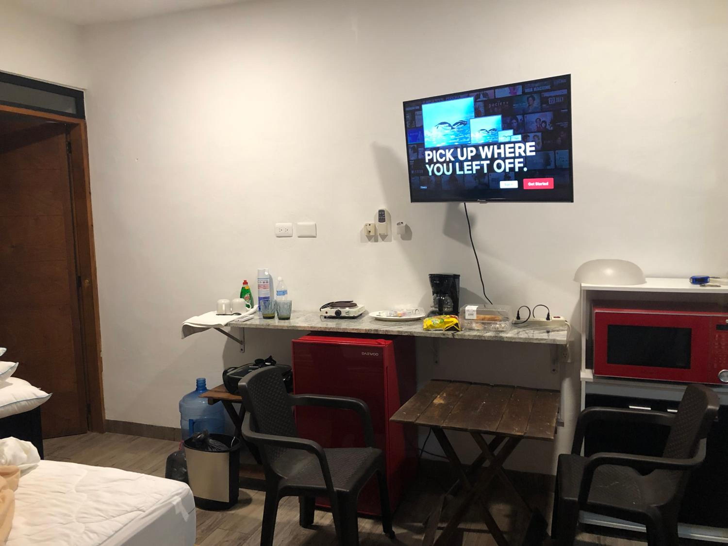 Deluxe Double Or Twin Room With Pool Access