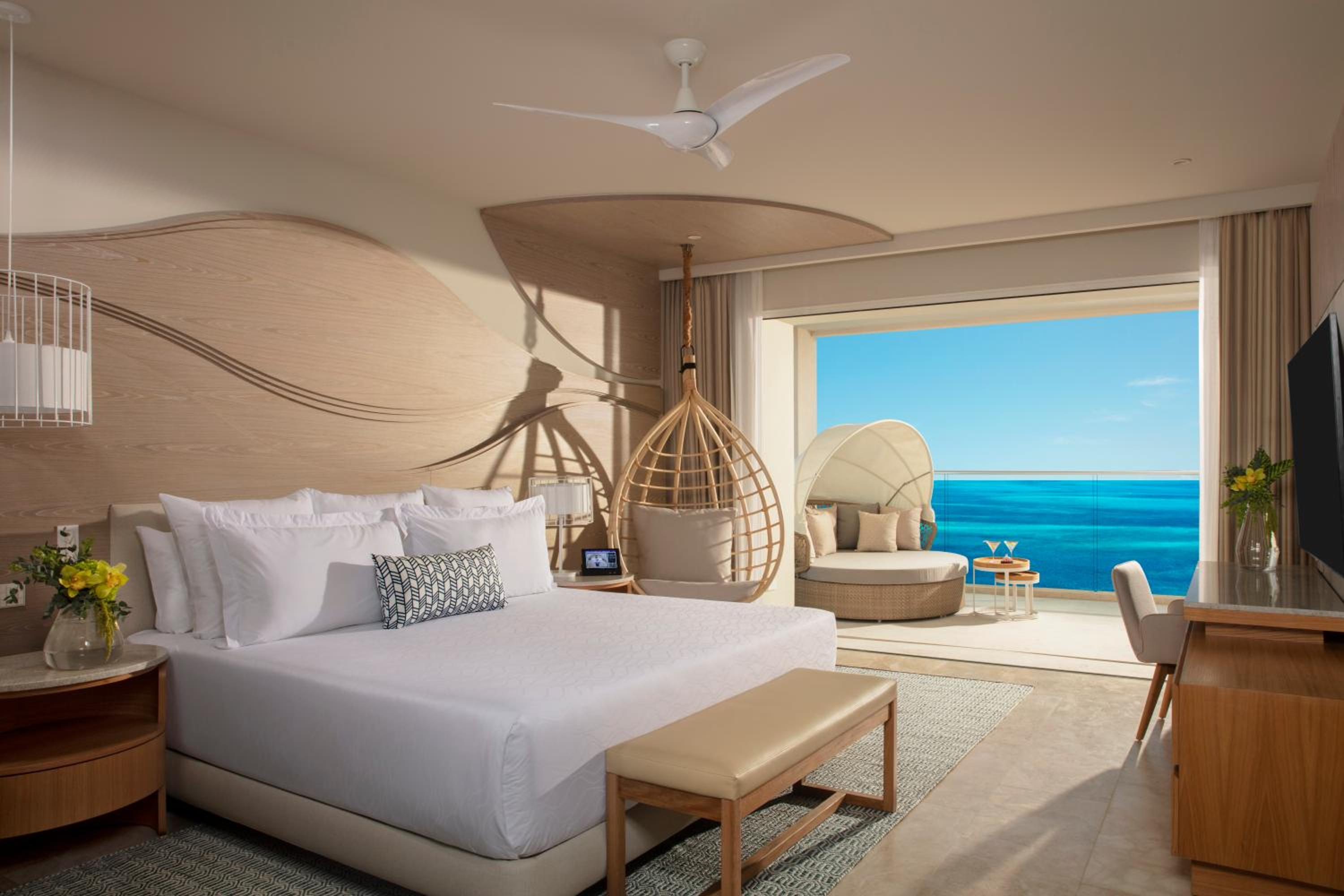 Xhale Club Master Suite Ocean Front King - Photo 1