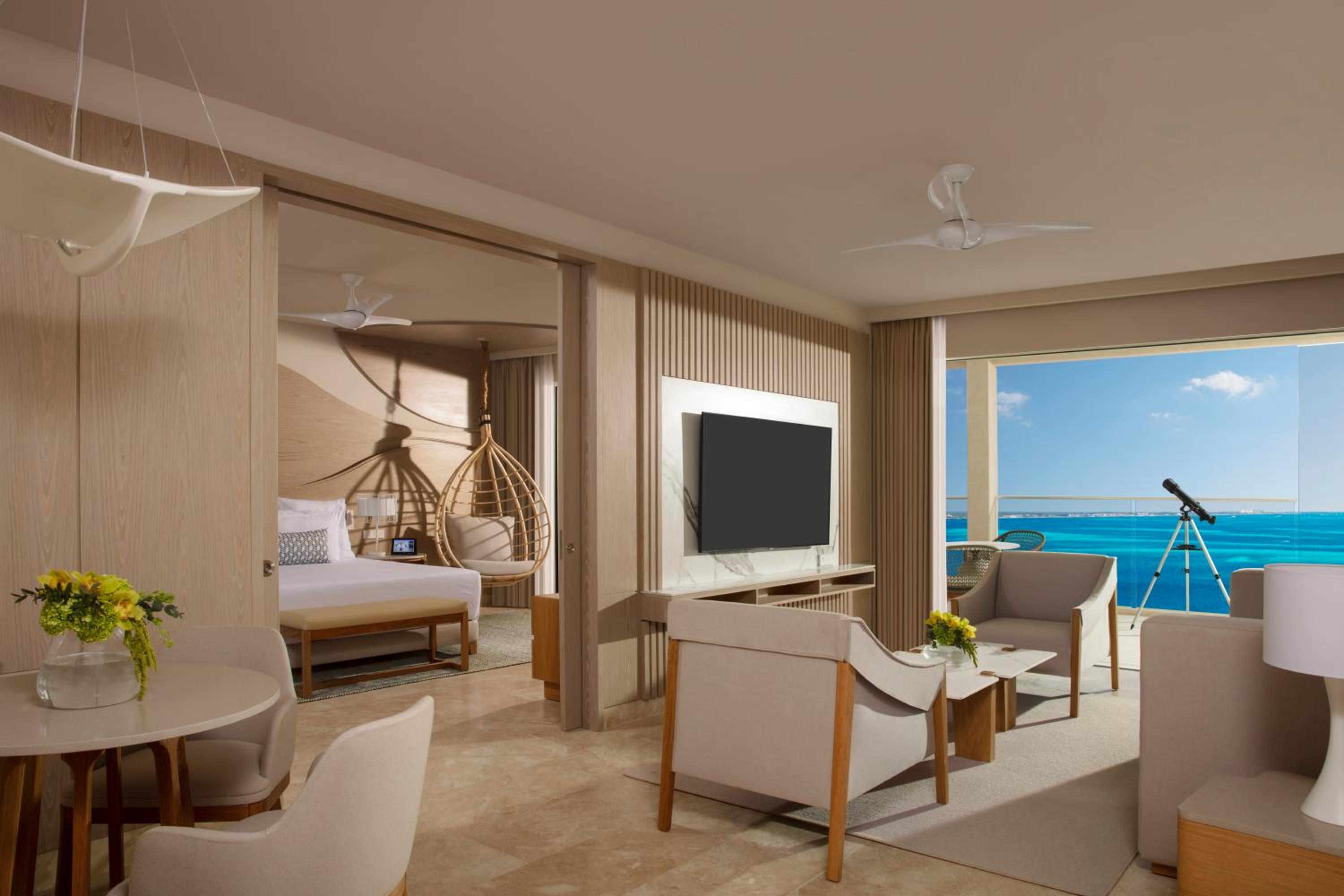 Xhale Club Master Suite Ocean Front King - Photo 3