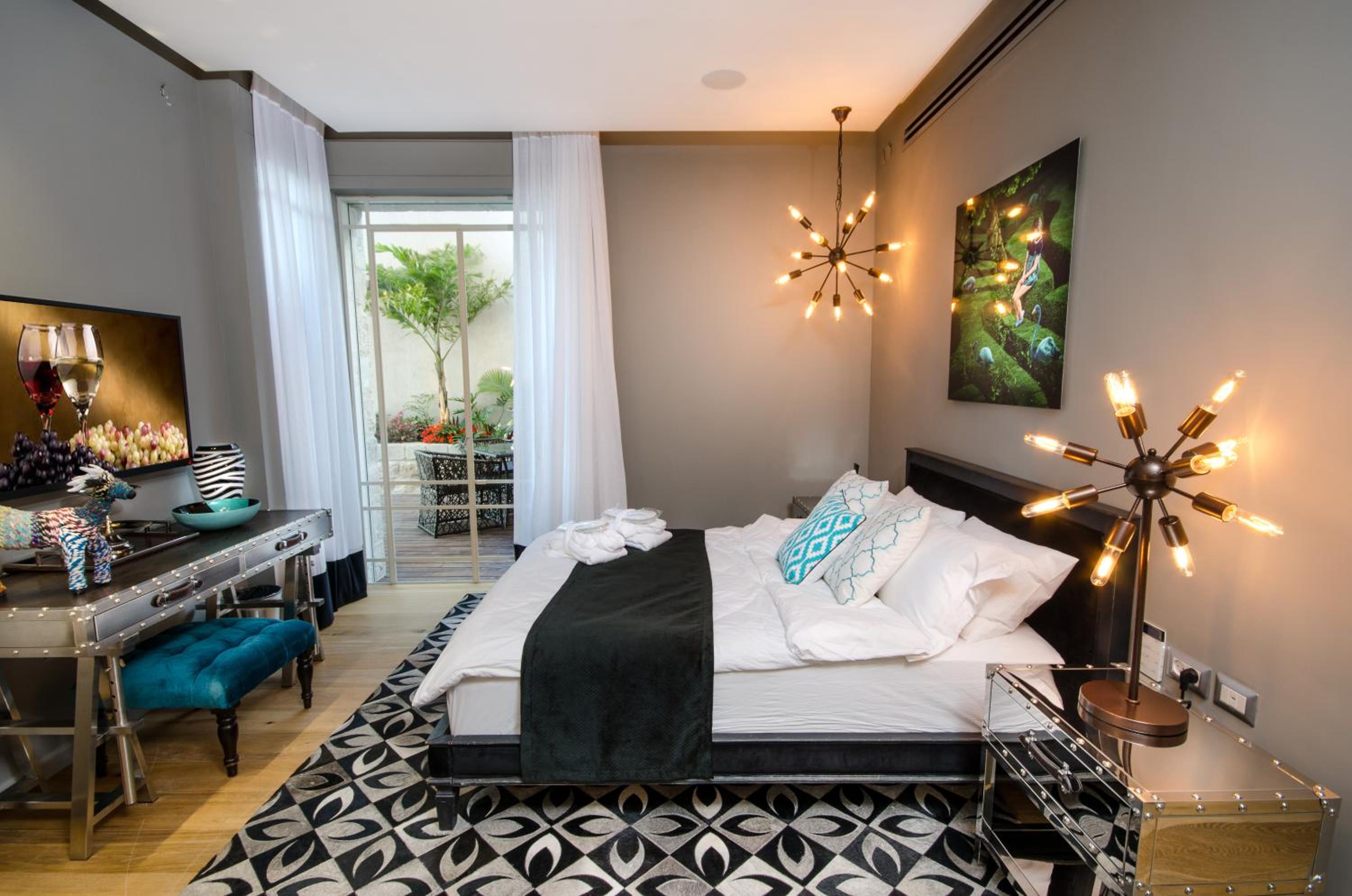 Suite with Balcony photo 3